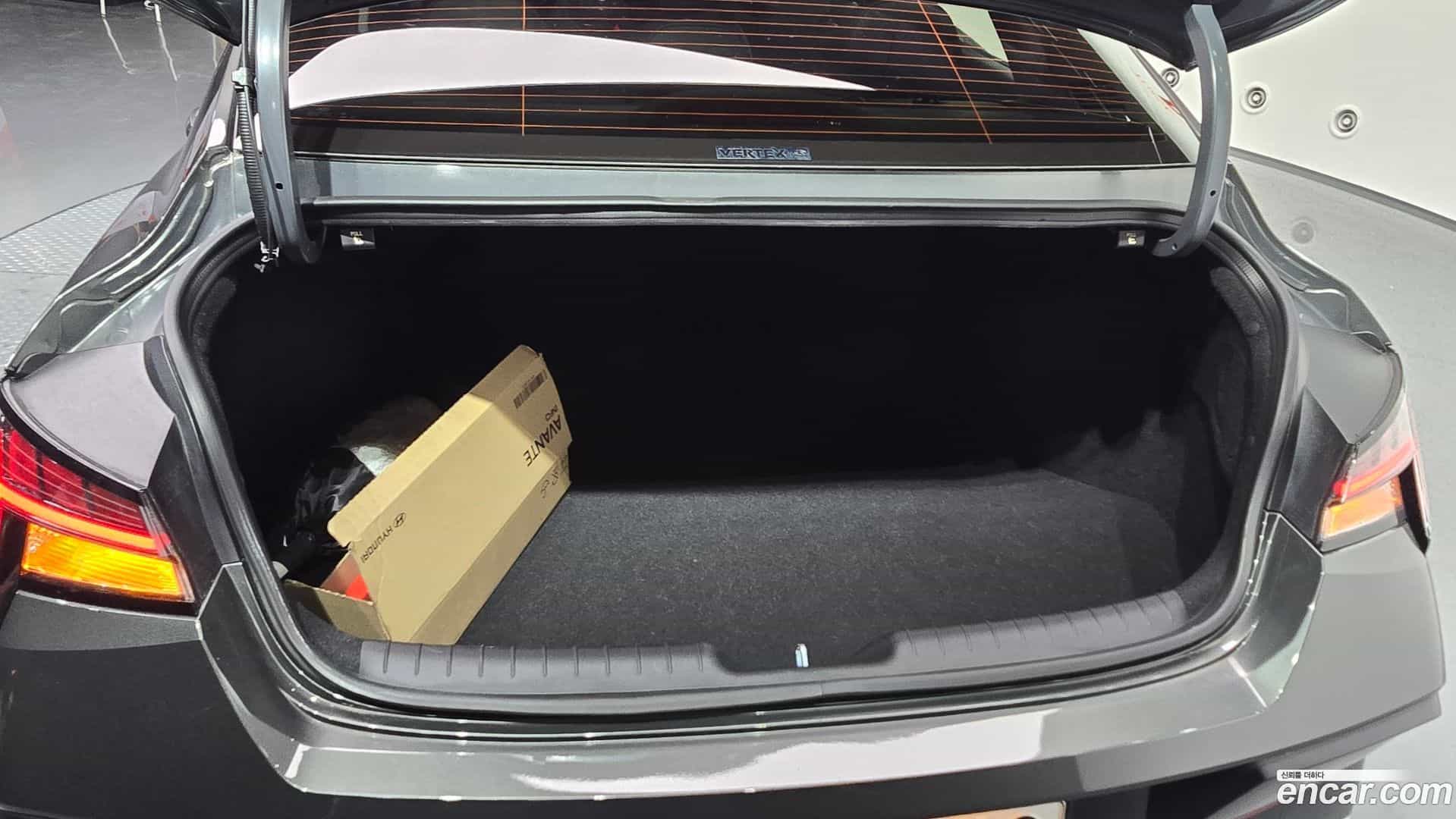 AVANTE Hyundai 2023.3-OPTION-043