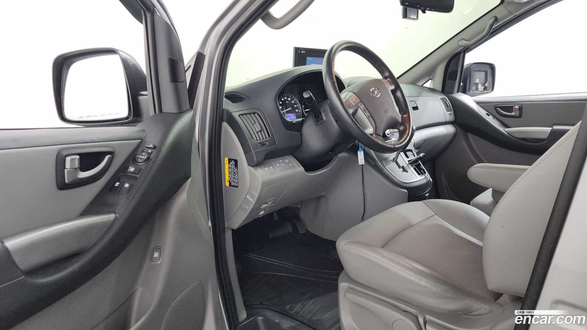 Starex Hyundai 2020.9-INNER-010