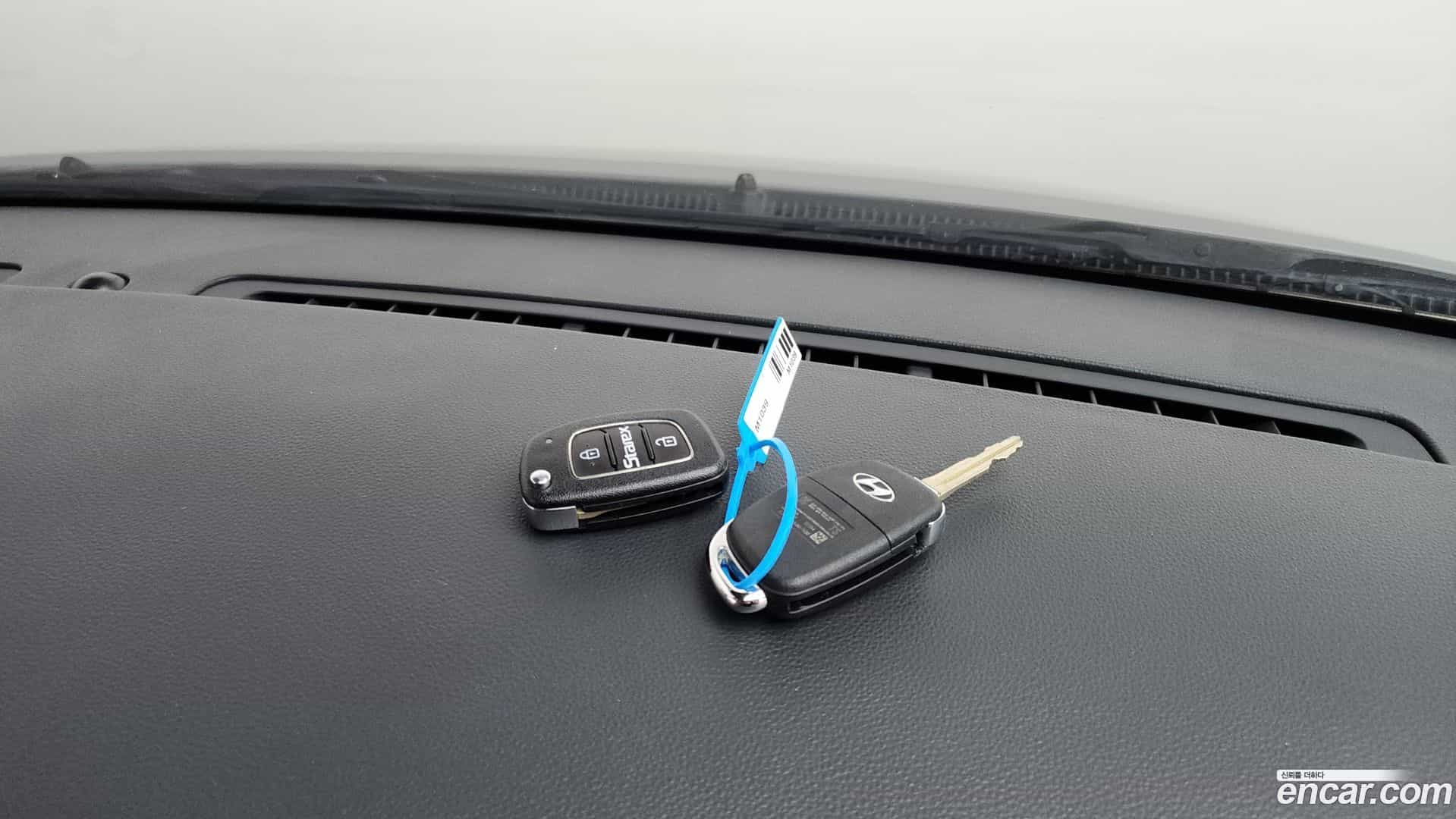 Starex Hyundai 2020.9-OPTION-019