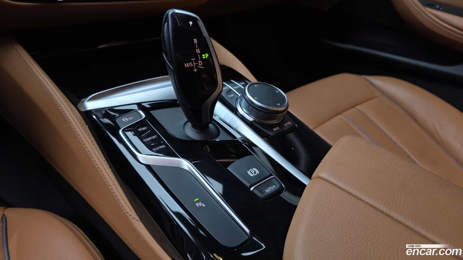 5-Series BMW 2019.11-INNER-009