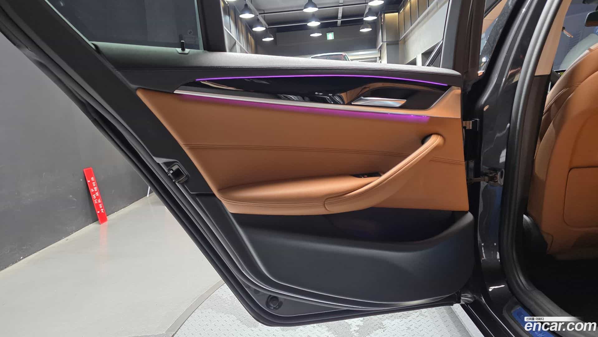 5-Series BMW 2019.11-INNER-035
