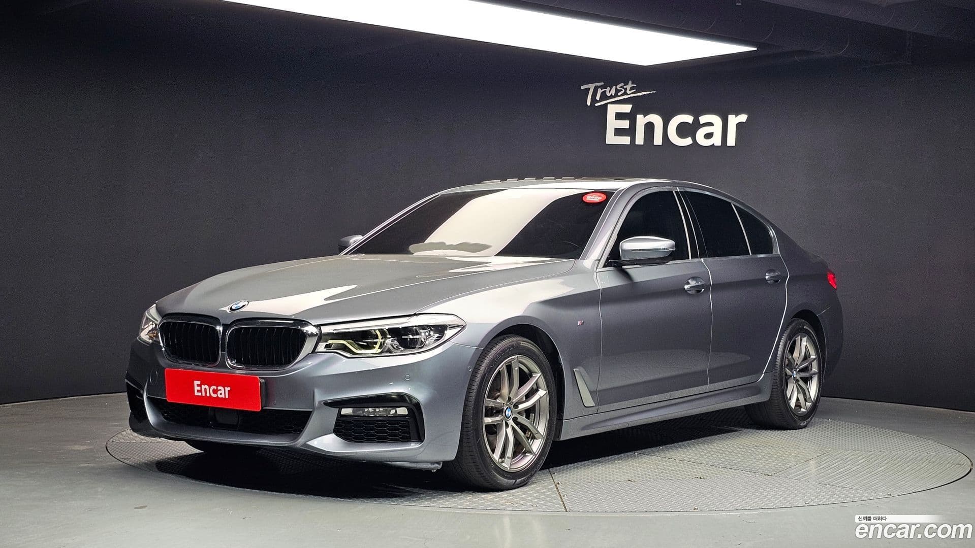 Main__Slider__Photo:5-Series BMW 2018.1-0