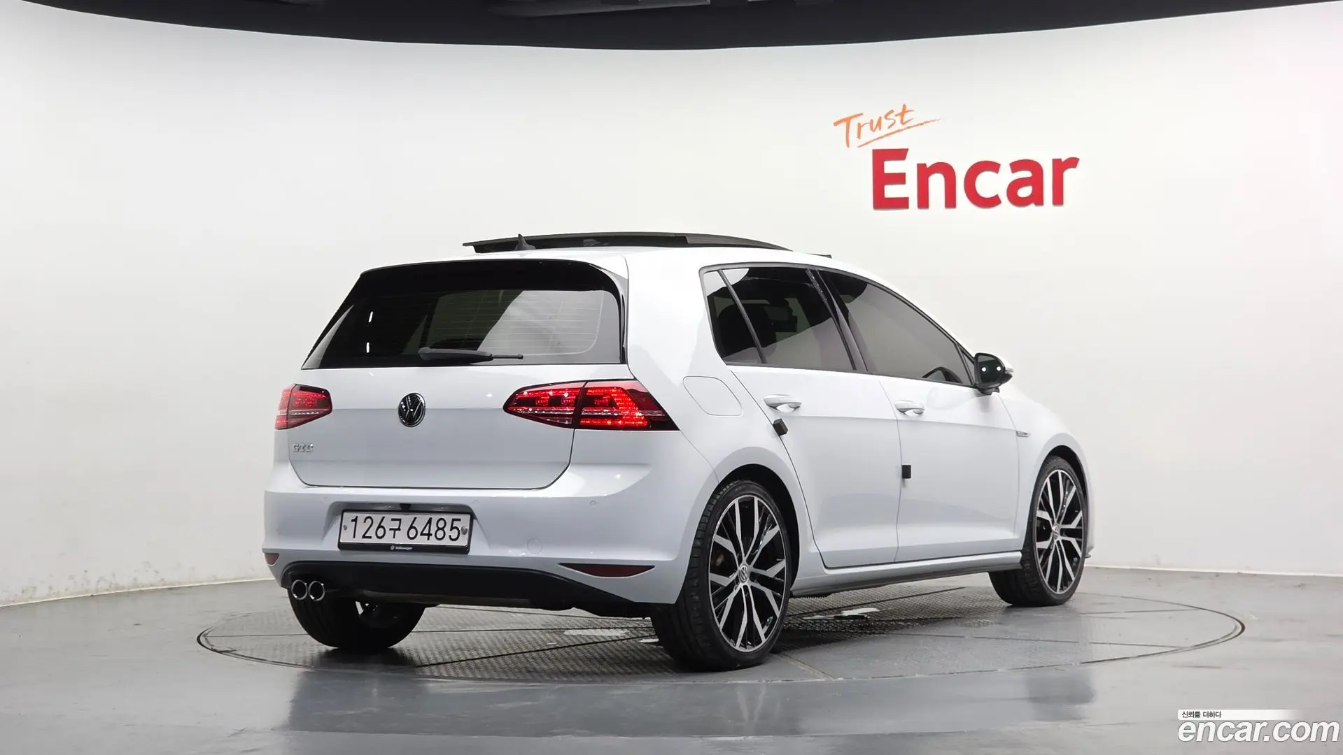 Main__Slider__Photo:Golf Volkswagen 2016.2-1