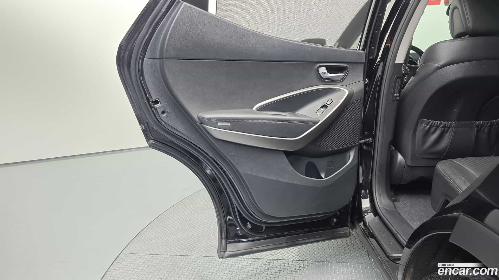 Santafe Hyundai 2017.4-INNER-035