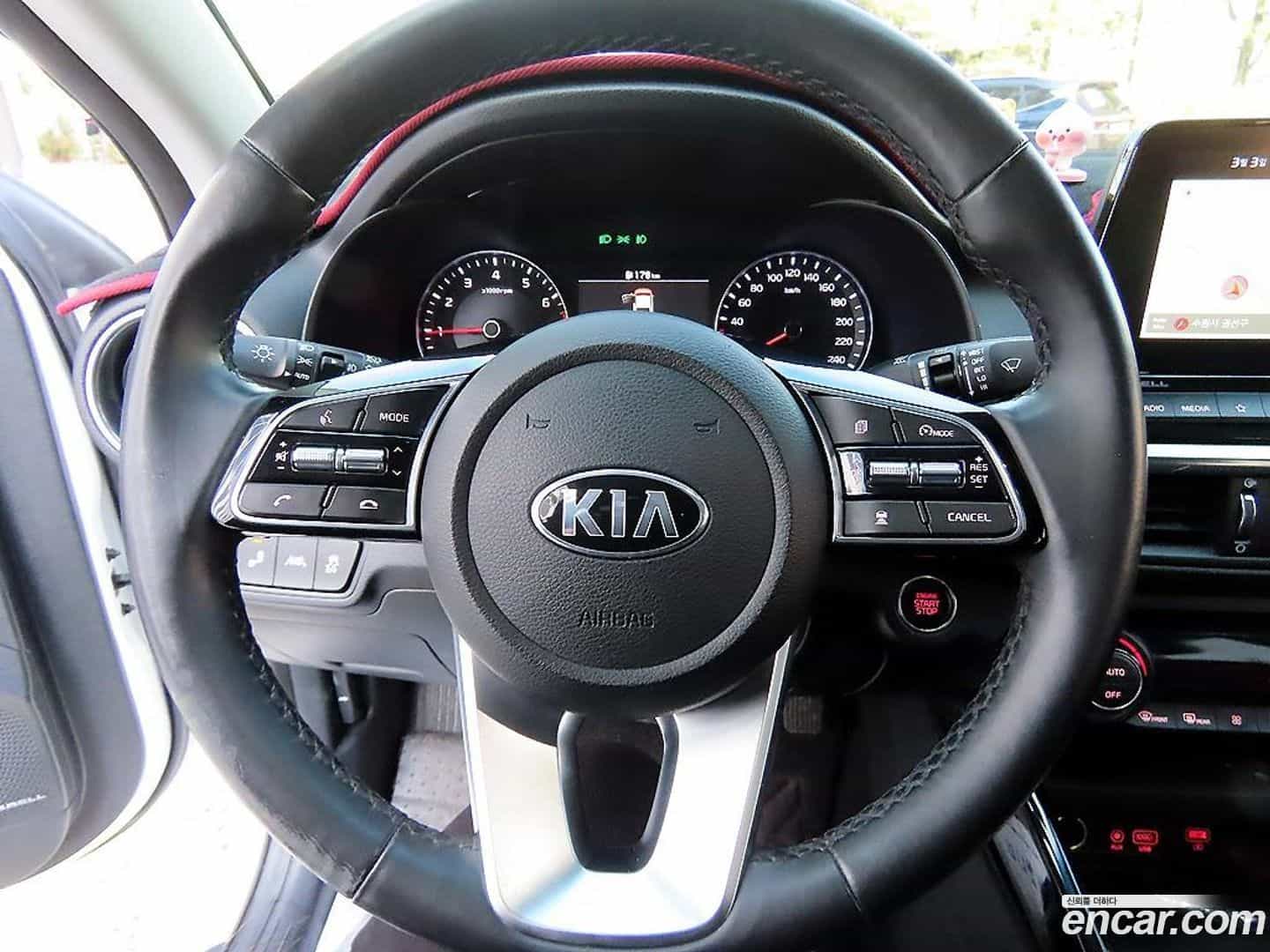 K3 Kia 2018.1-INNER-008