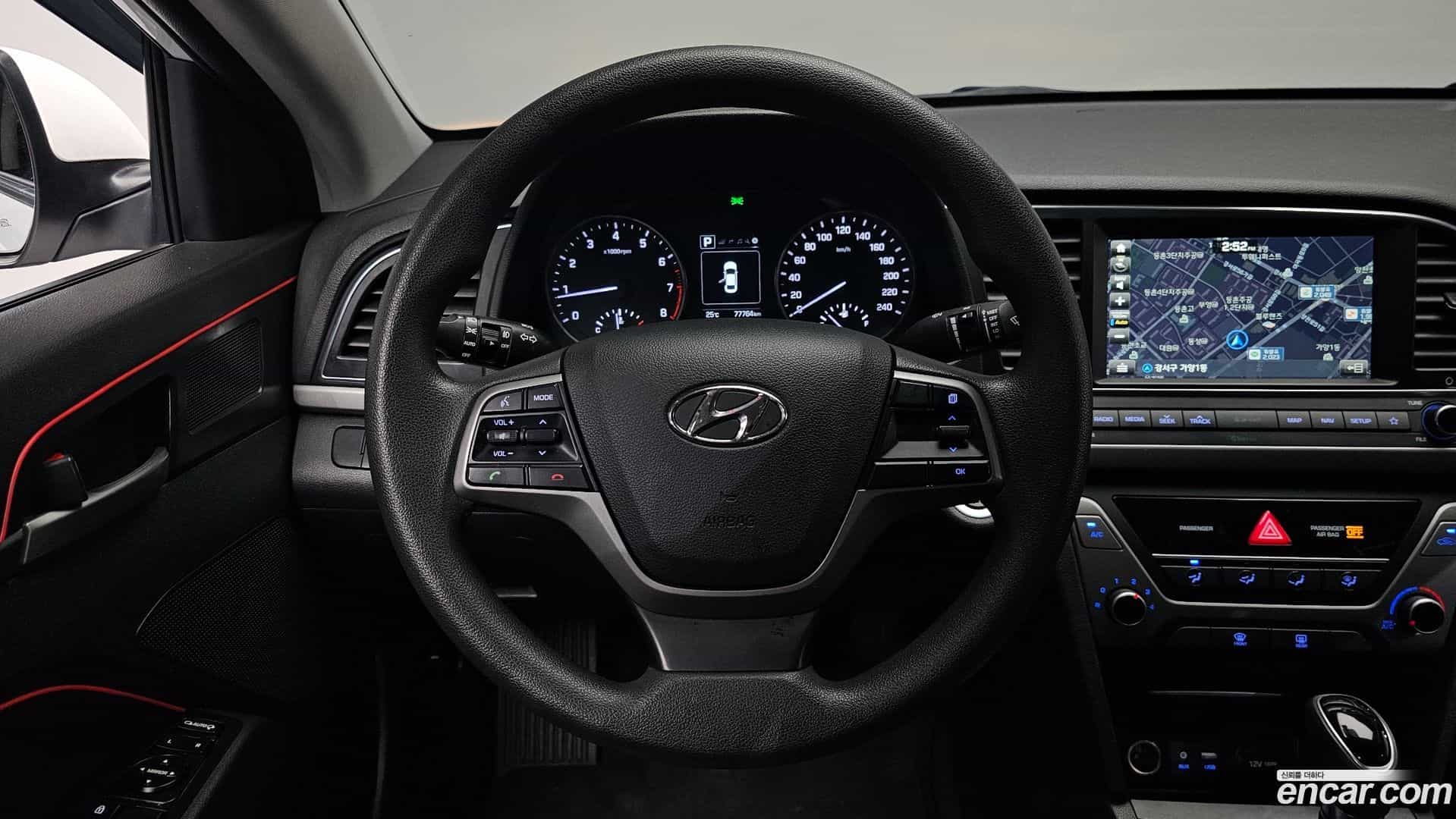 AVANTE Hyundai 2018.6-OPTION-016