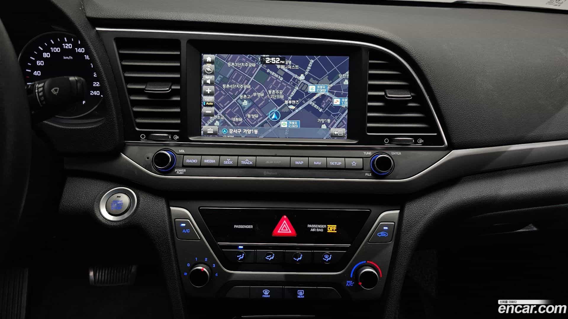 AVANTE Hyundai 2018.6-OPTION-017