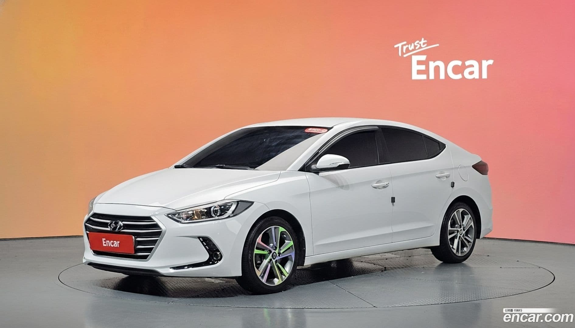Main__Slider__Photo:AVANTE Hyundai 2018.6-0