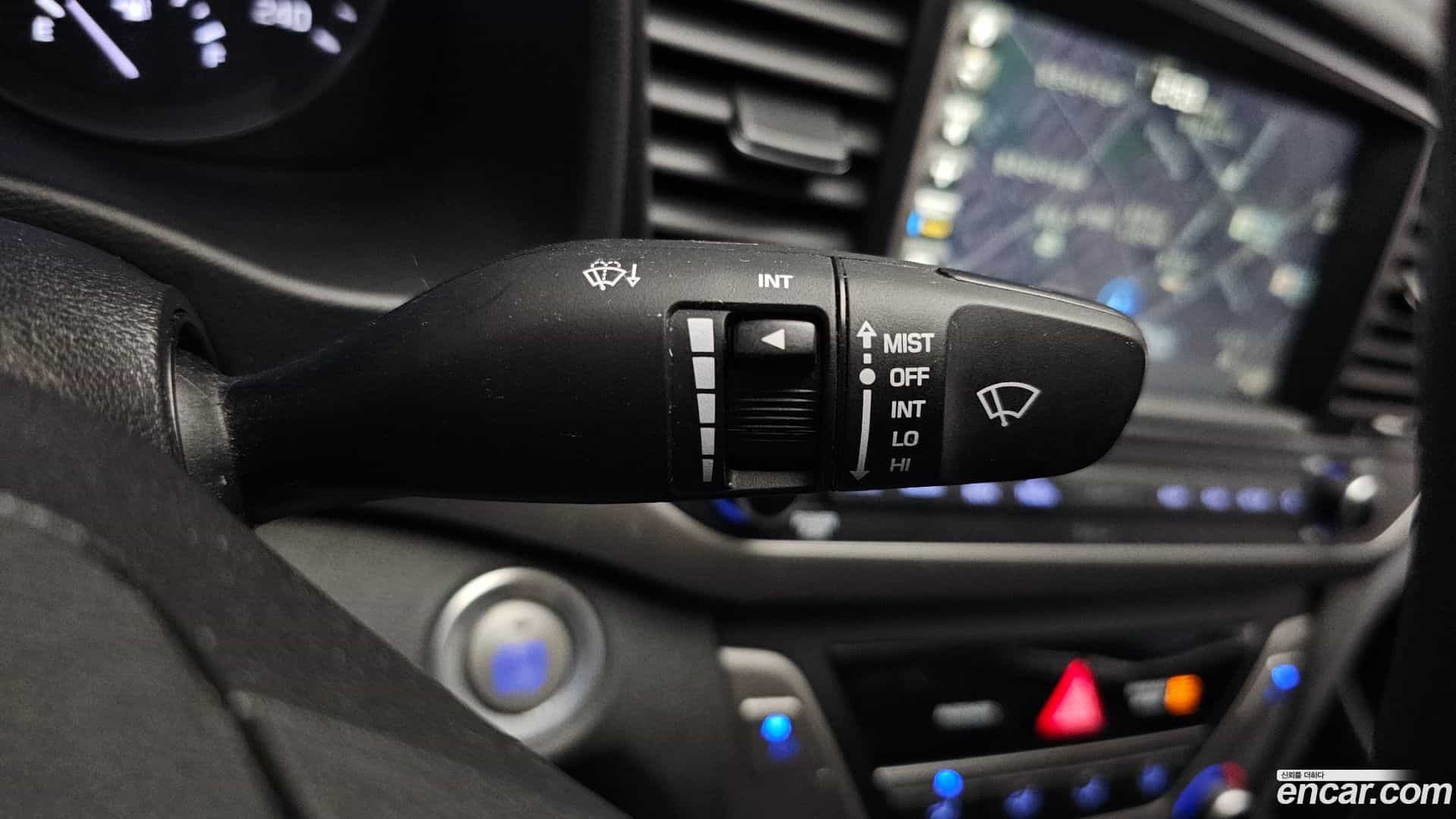 AVANTE Hyundai 2018.6-OPTION-040