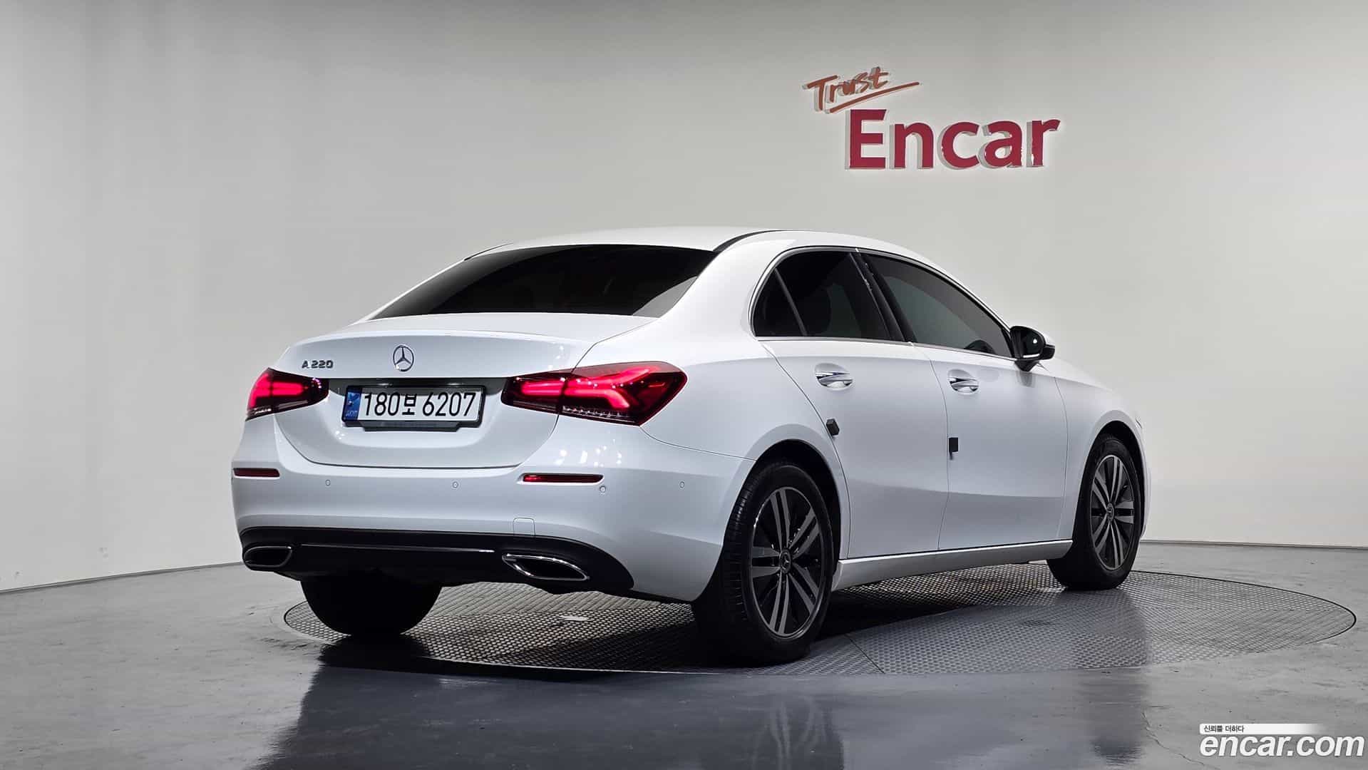 A-Class Mercedes-Benz 2020.11-OUTER-002