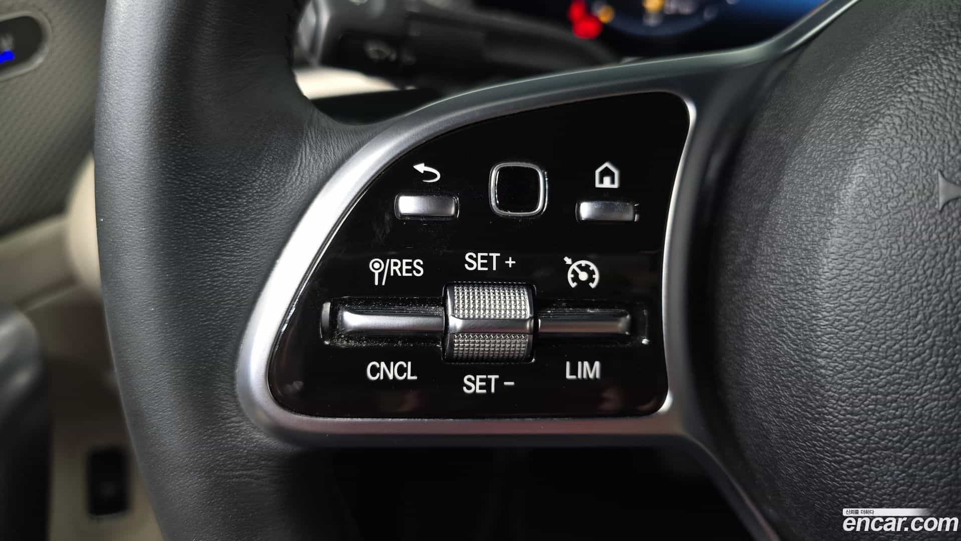 A-Class Mercedes-Benz 2020.11-OPTION-019