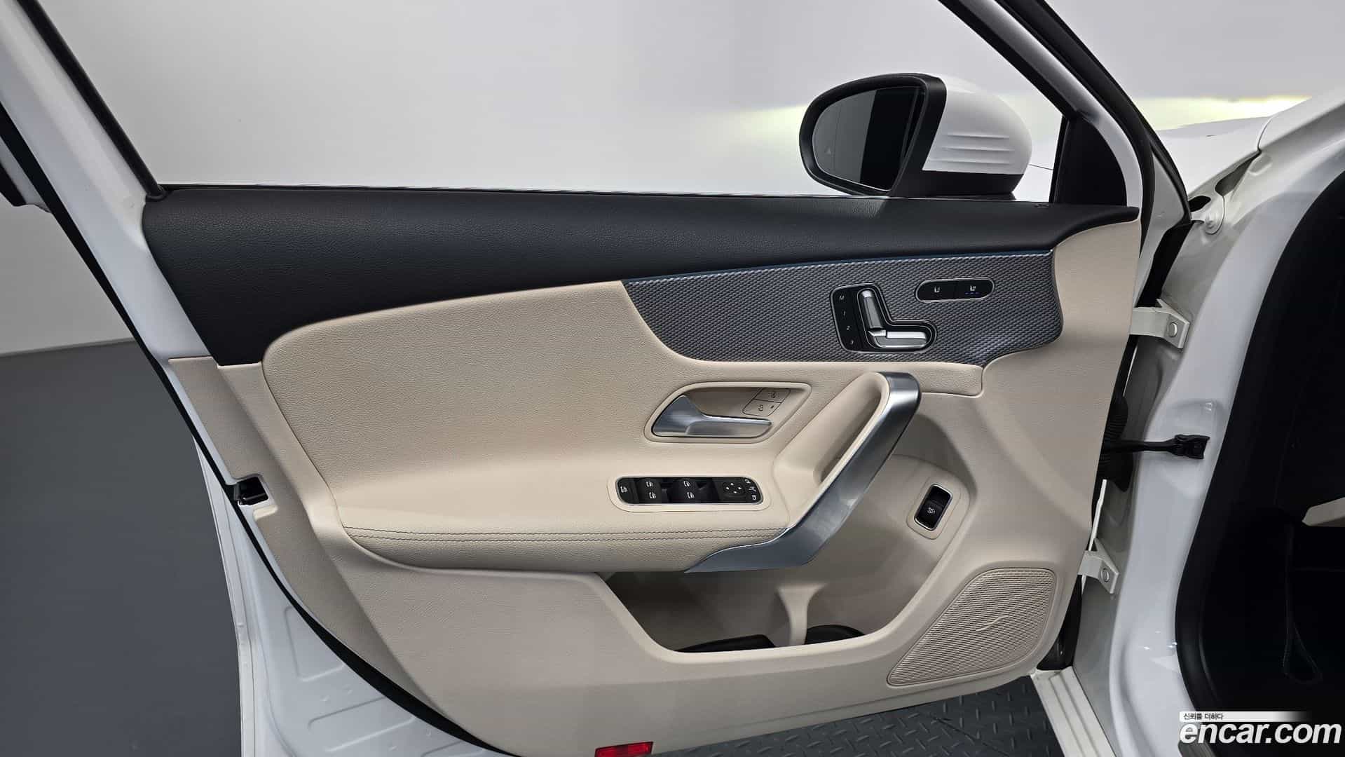 A-Class Mercedes-Benz 2020.11-INNER-034