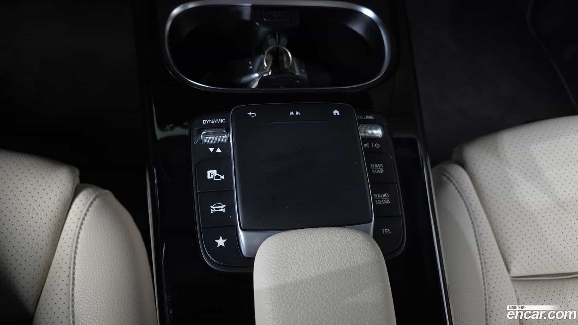 A-Class Mercedes-Benz 2020.11-OPTION-043