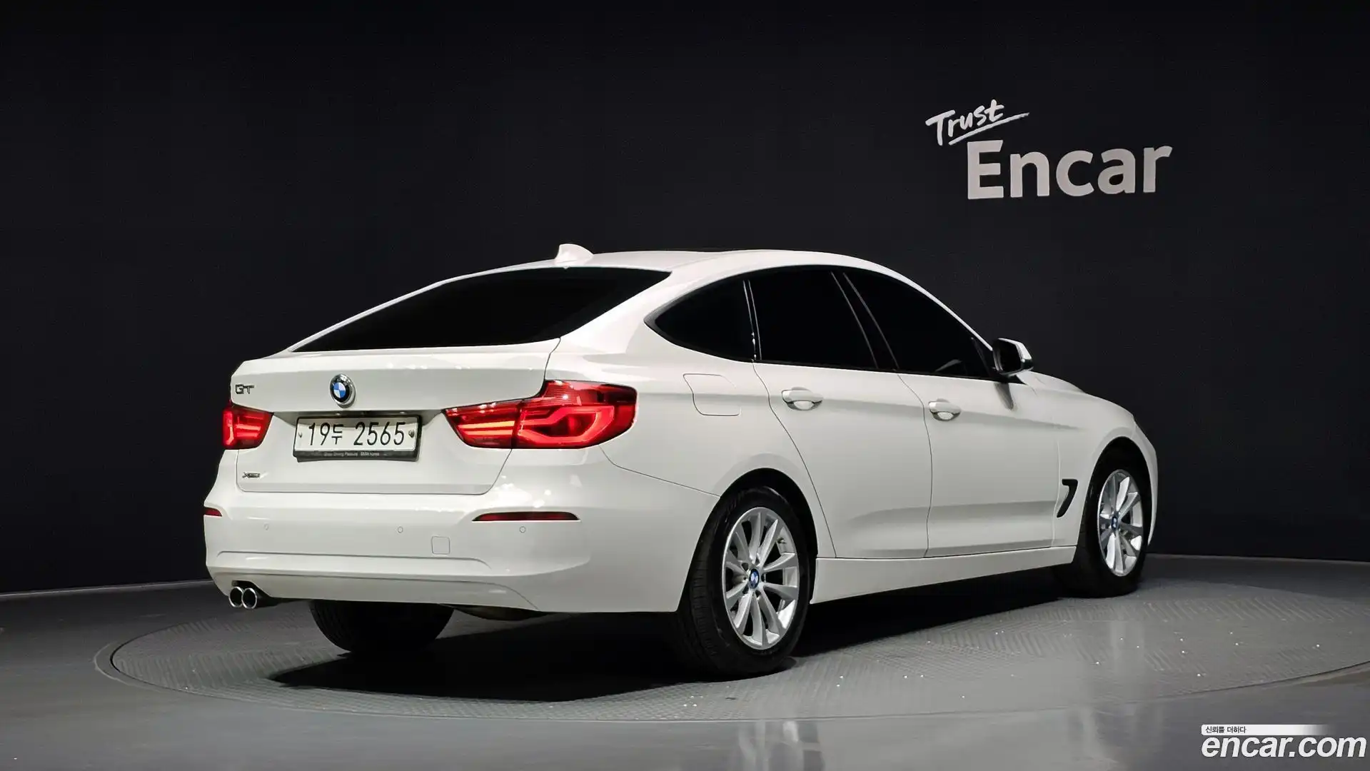 Gran Turismo BMW 2018.11-OUTER-002