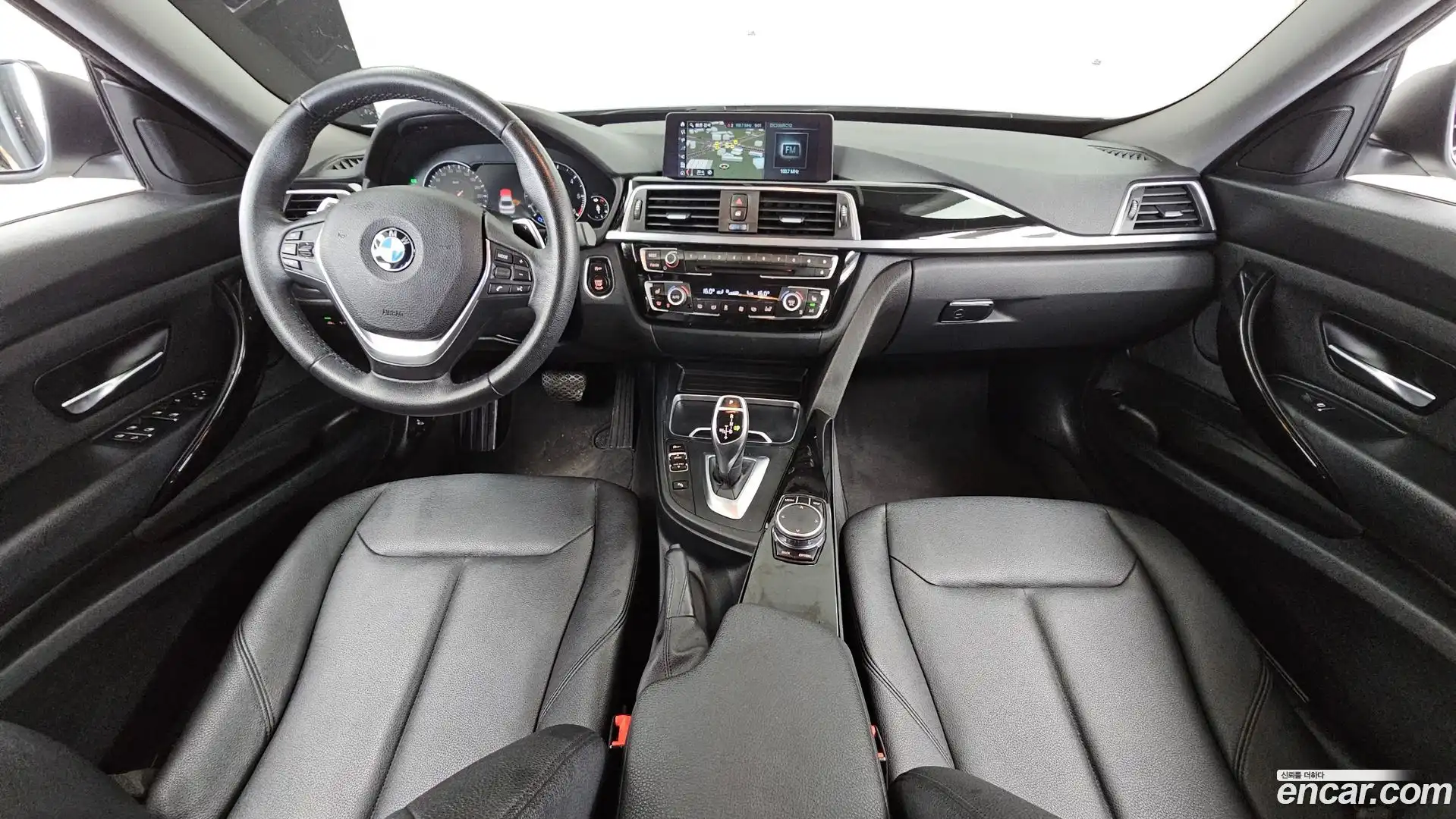 Gran Turismo BMW 2018.11-INNER-007