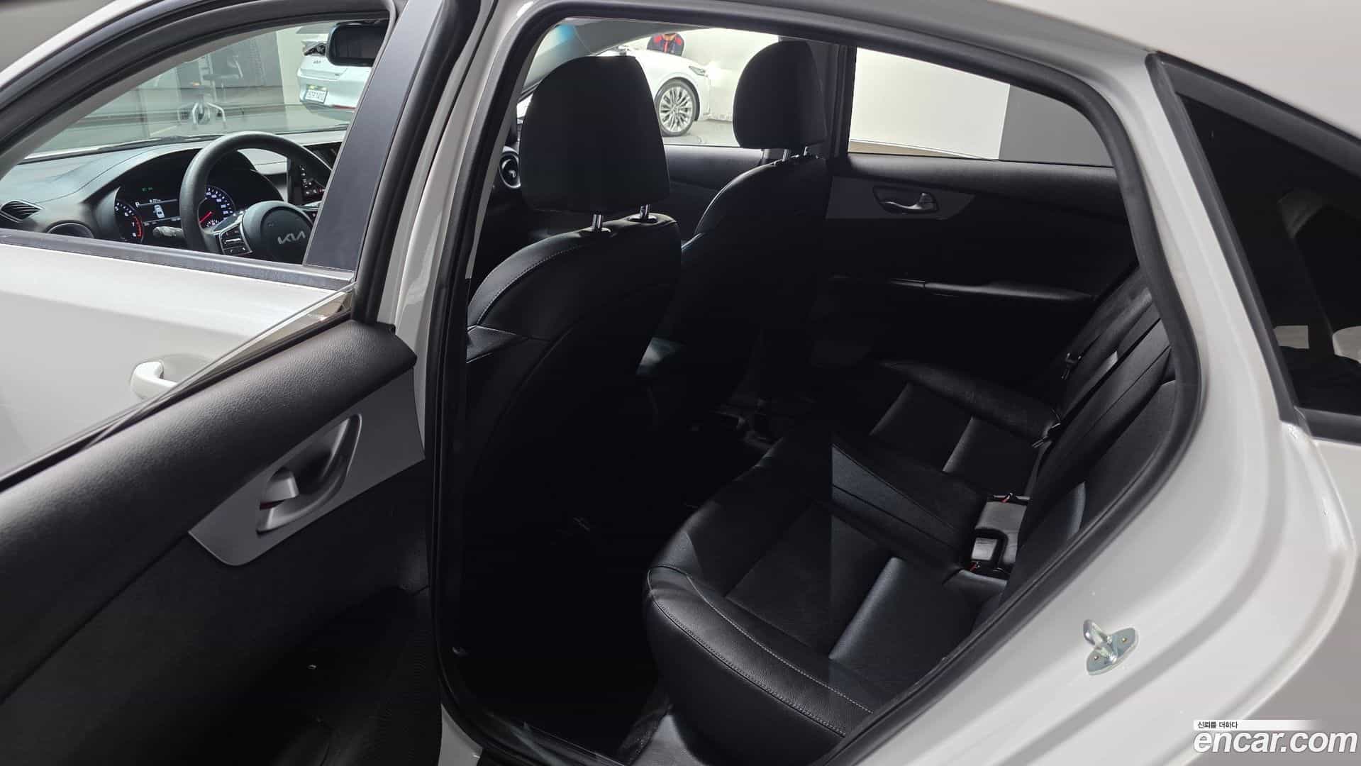 K3 Kia 2022.6-OPTION-015