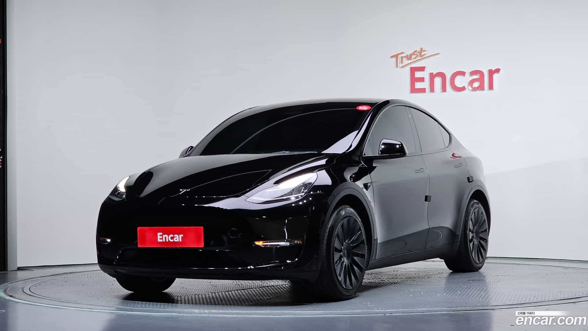 Model Y Tesla 2022.4-OUTER-001