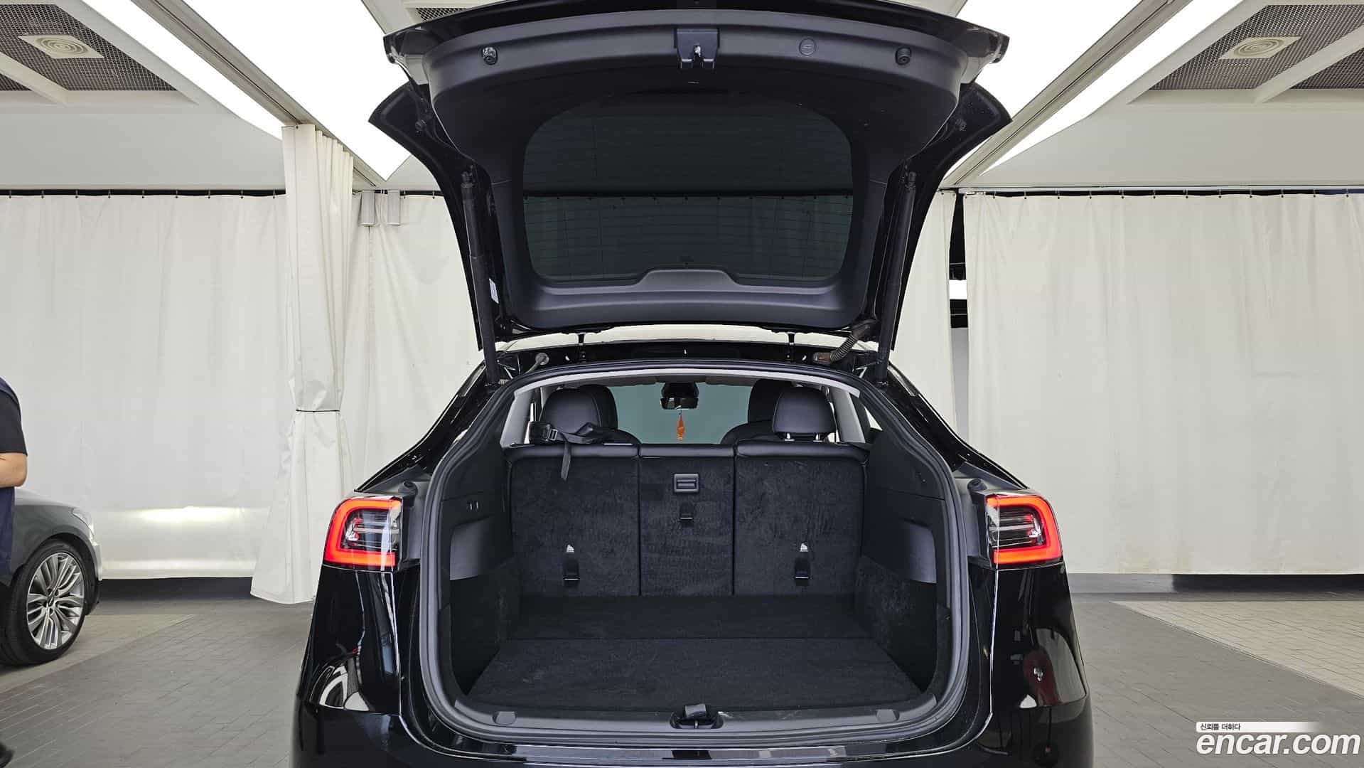 Model Y Tesla 2022.4-OPTION-024