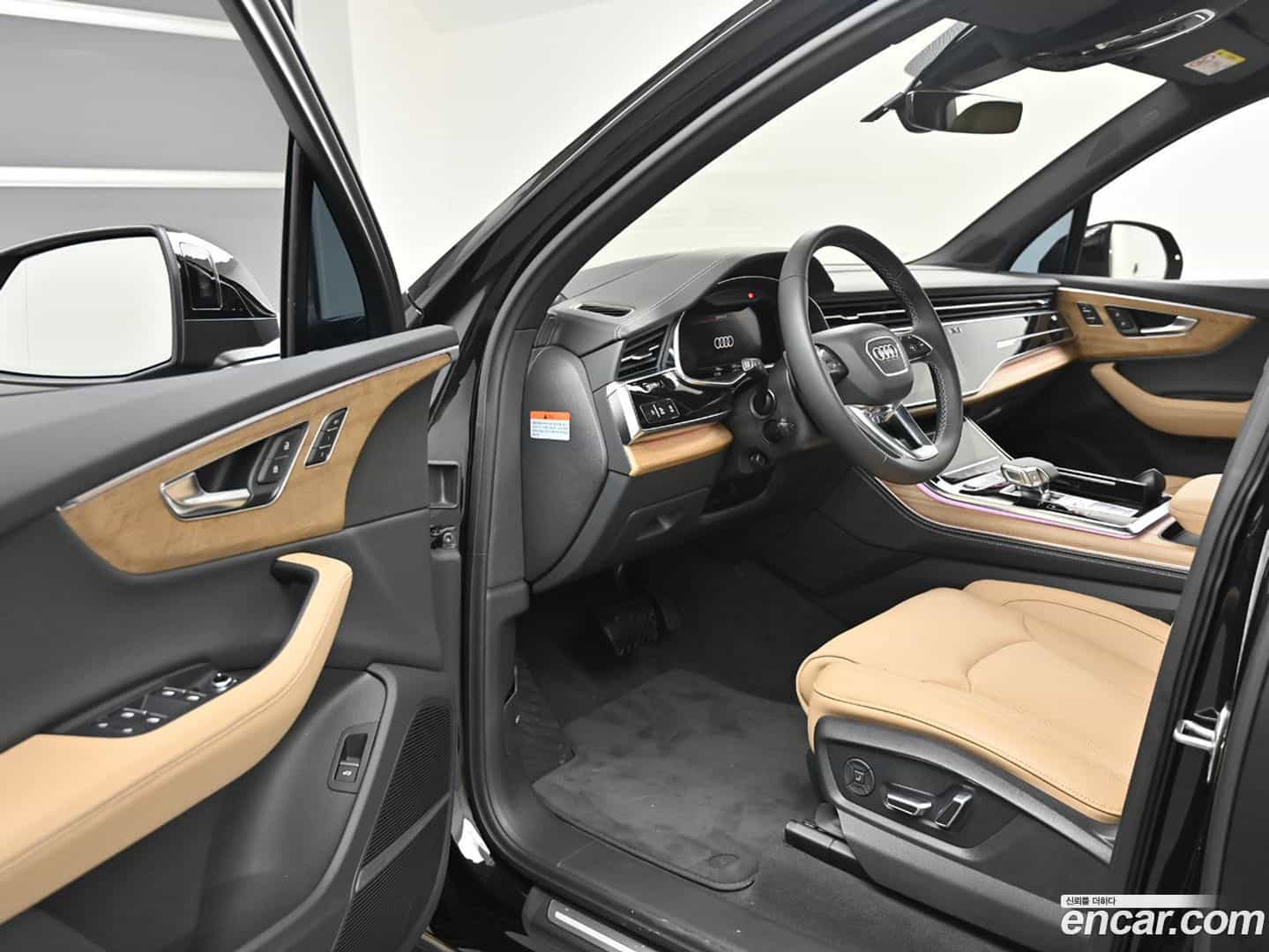 Q7 Audi 2025.9-OPTION-015