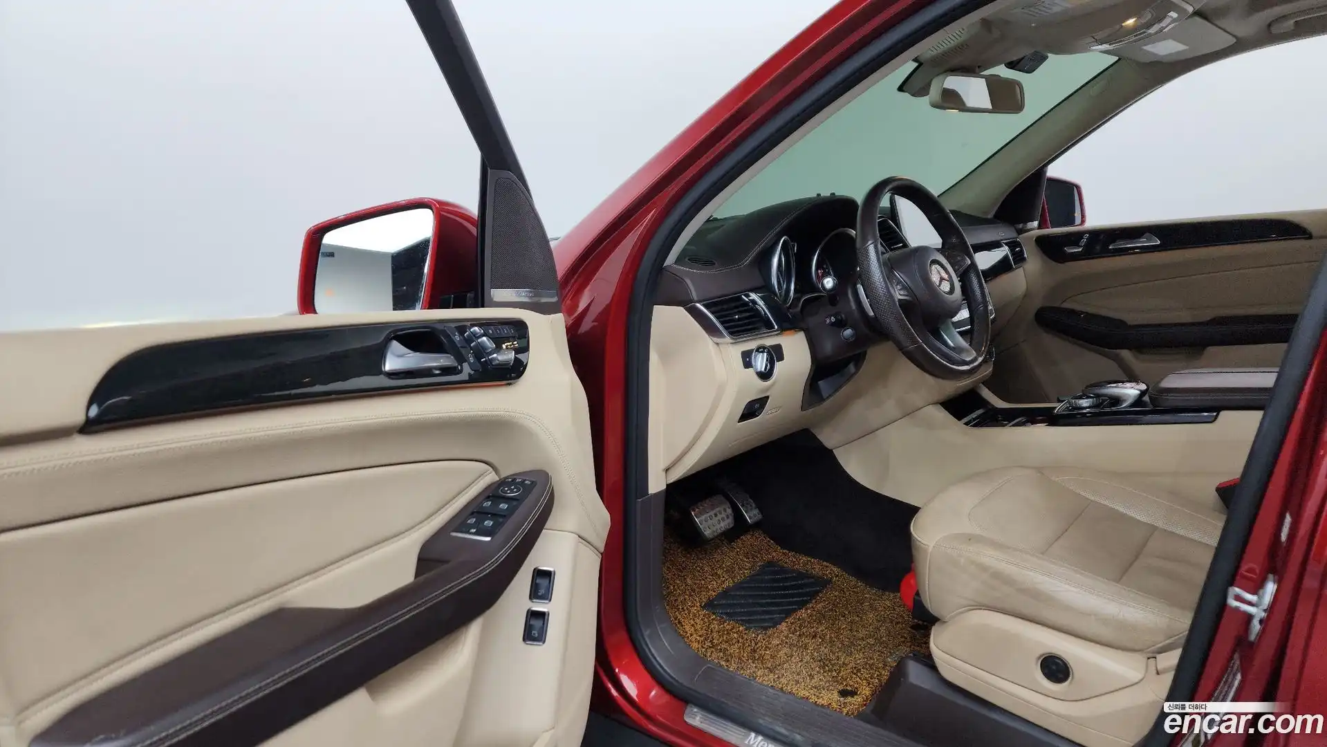 GLS-Class Mercedes-Benz 2017.4-INNER-010