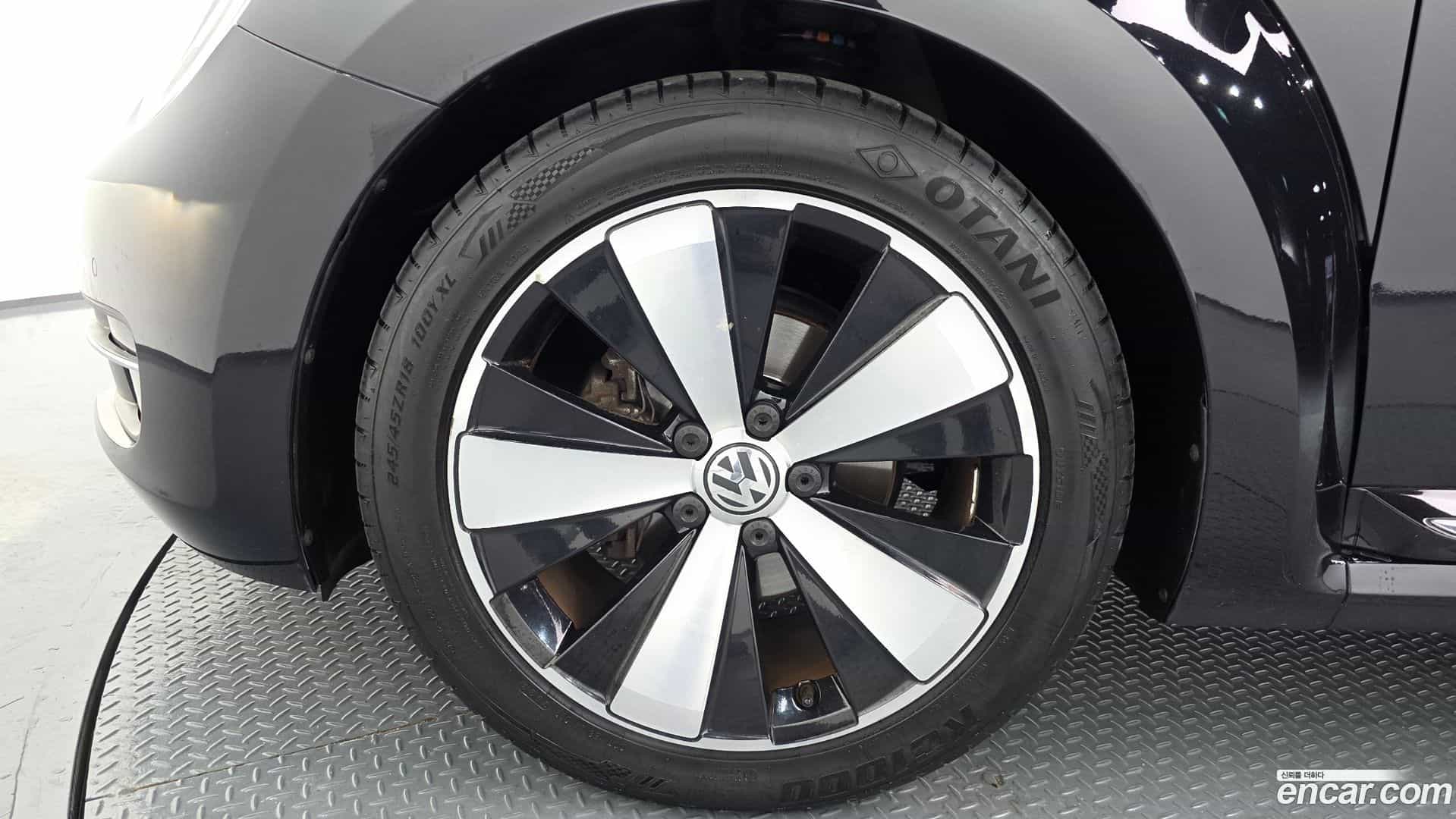 Beatle Volkswagen 2015.10-OUTER-005