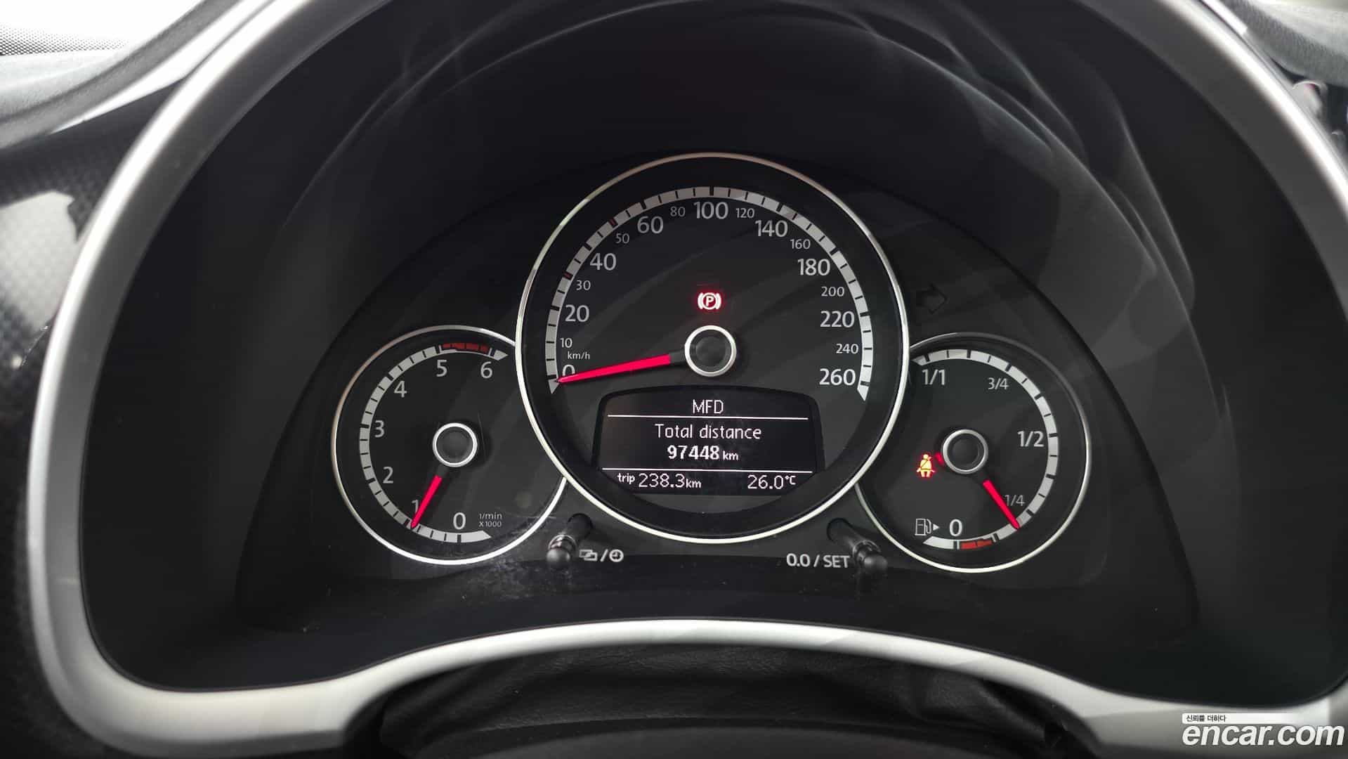 Beatle Volkswagen 2015.10-INNER-008