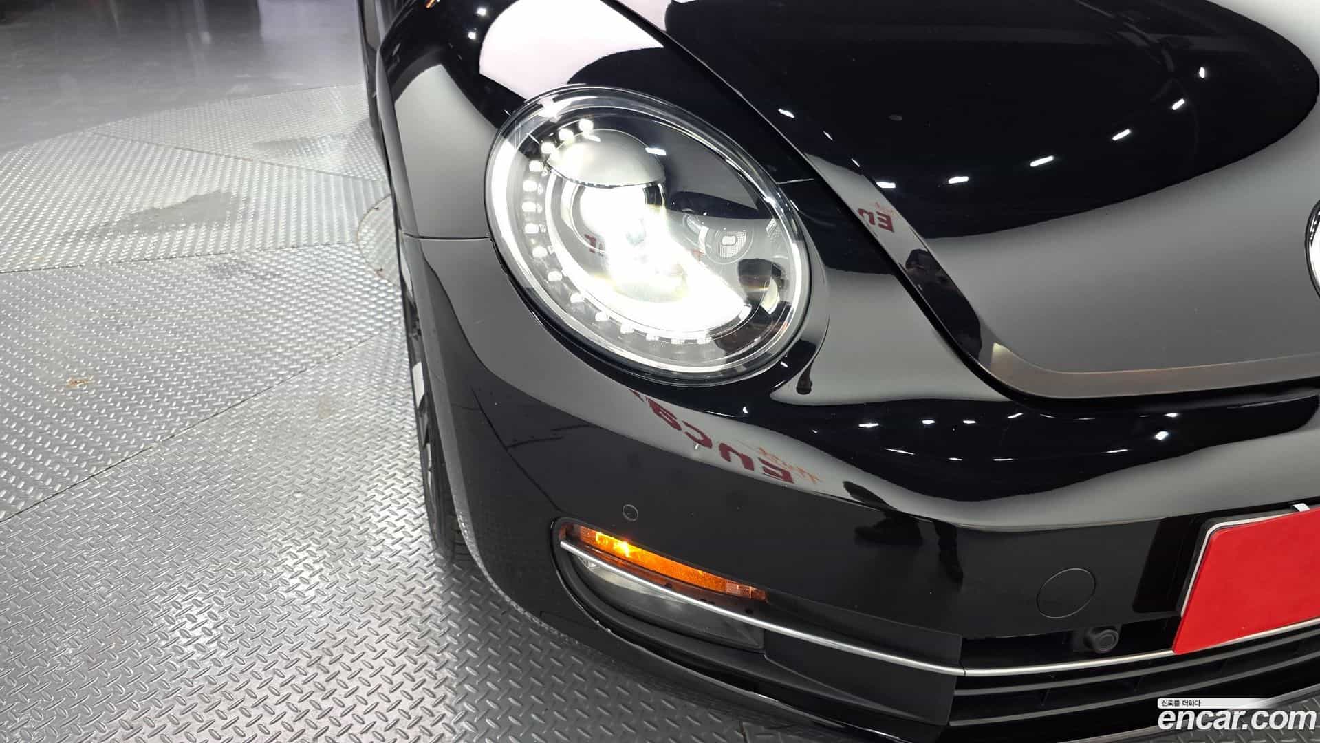 Beatle Volkswagen 2015.10-OUTER-032