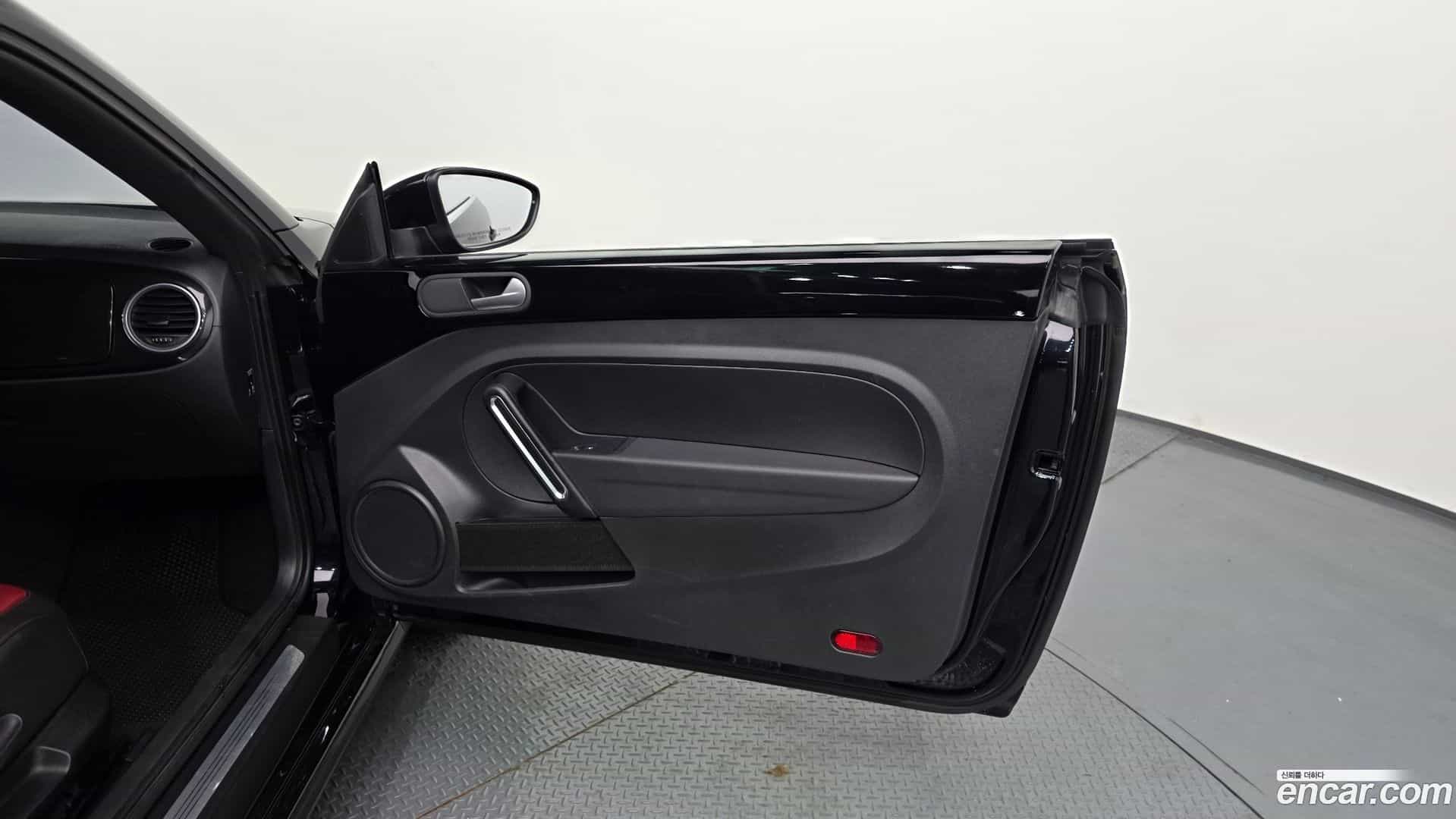 Beatle Volkswagen 2015.10-INNER-035