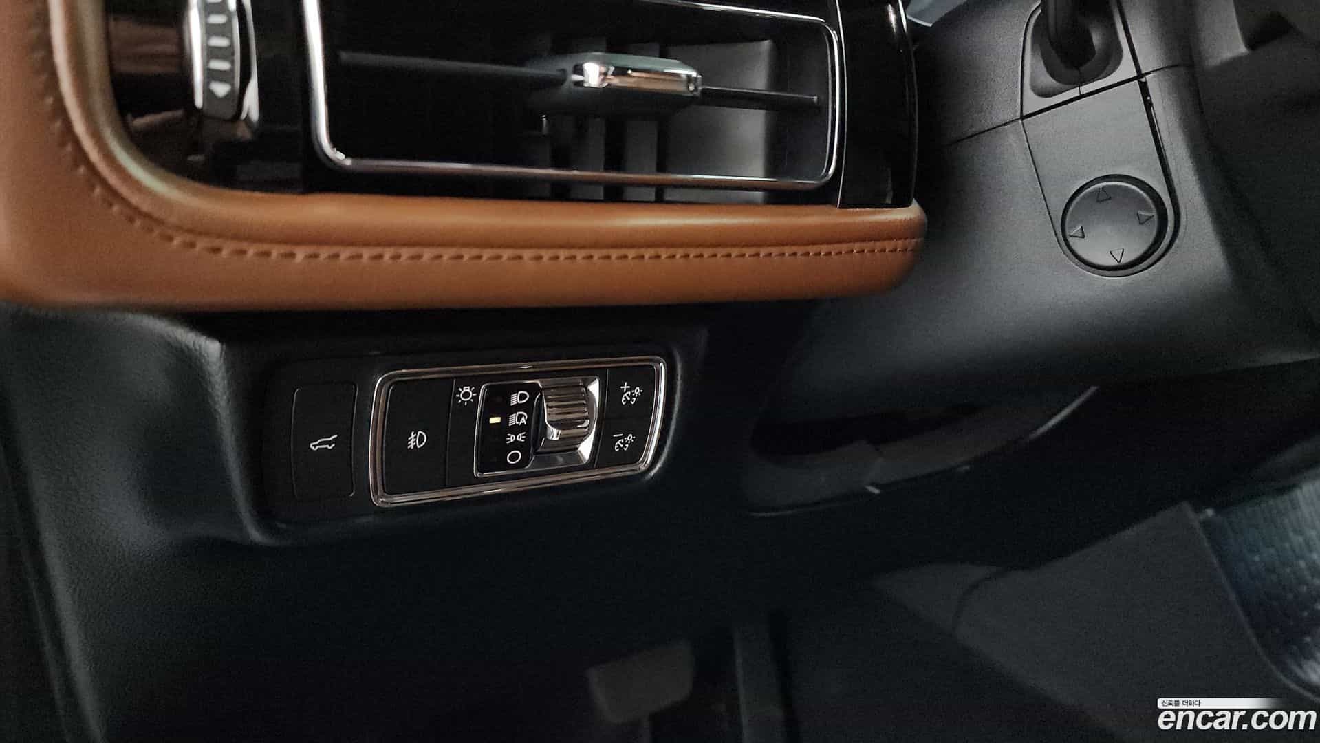 Aviator Lincoln 2021.10-OPTION-041