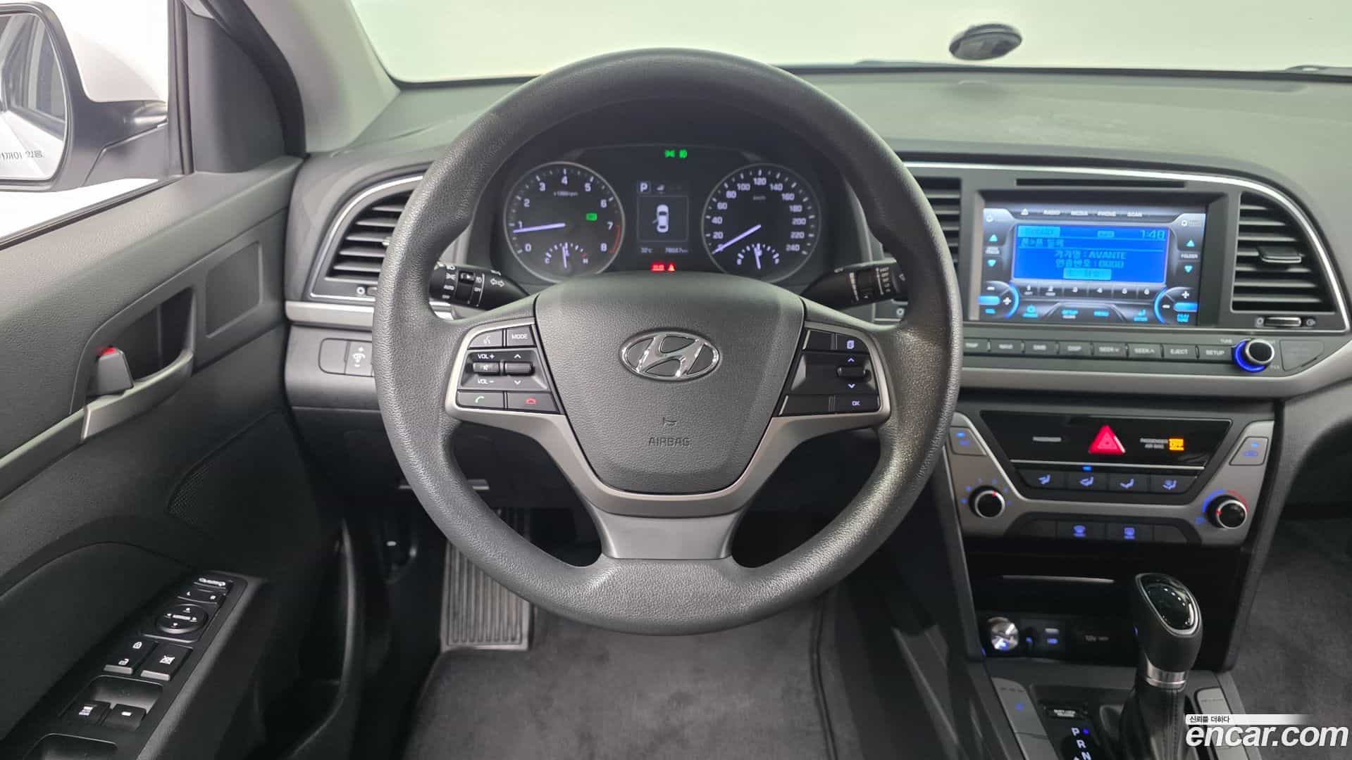 AVANTE Hyundai 2017.3-OPTION-017