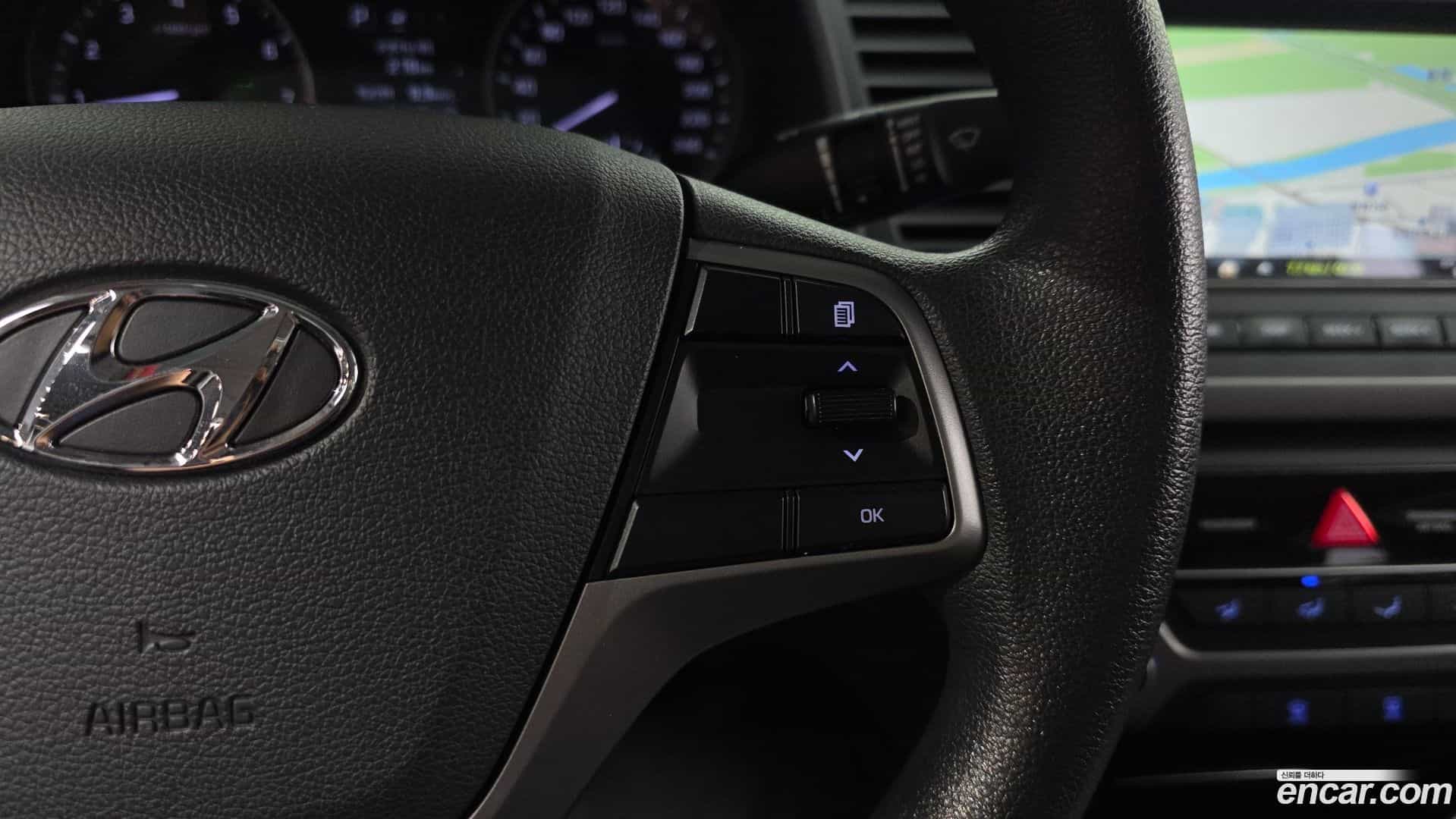 AVANTE Hyundai 2017.3-OPTION-022