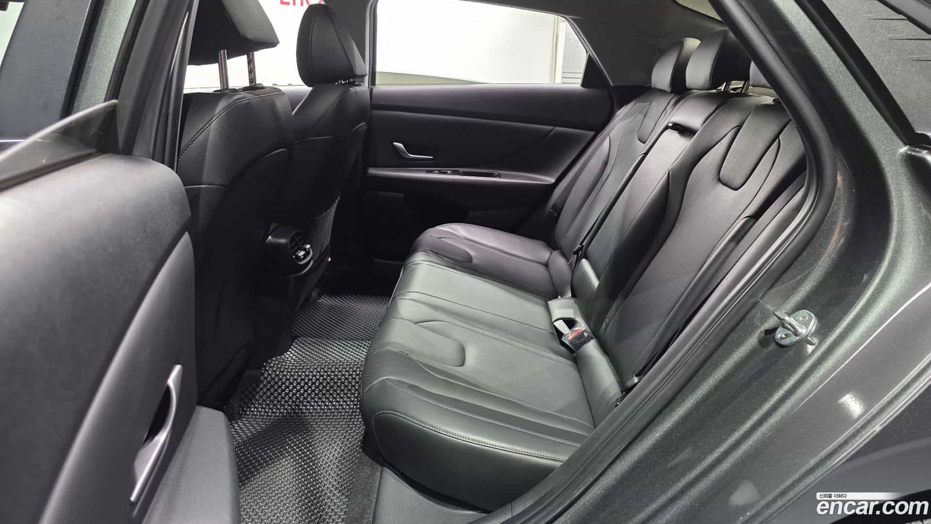 AVANTE Hyundai 2022.6-OPTION-015