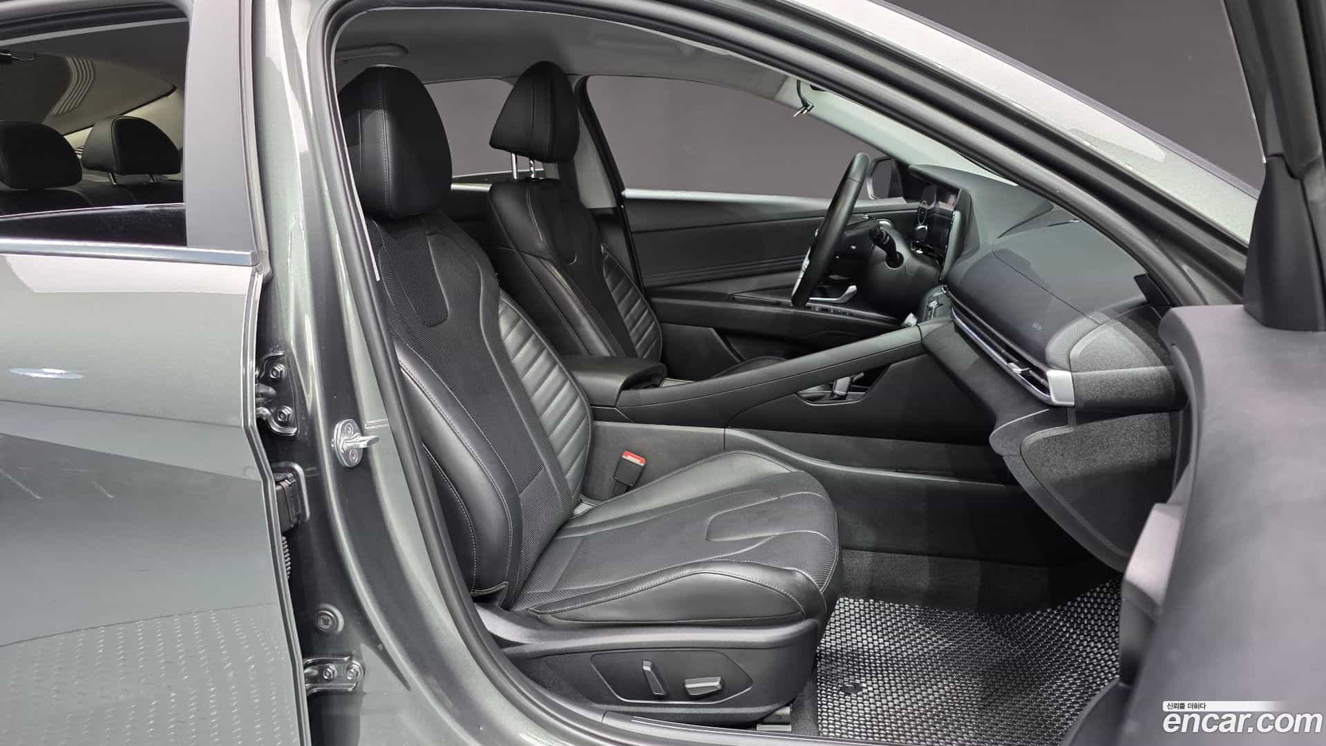 AVANTE Hyundai 2022.6-INNER-036