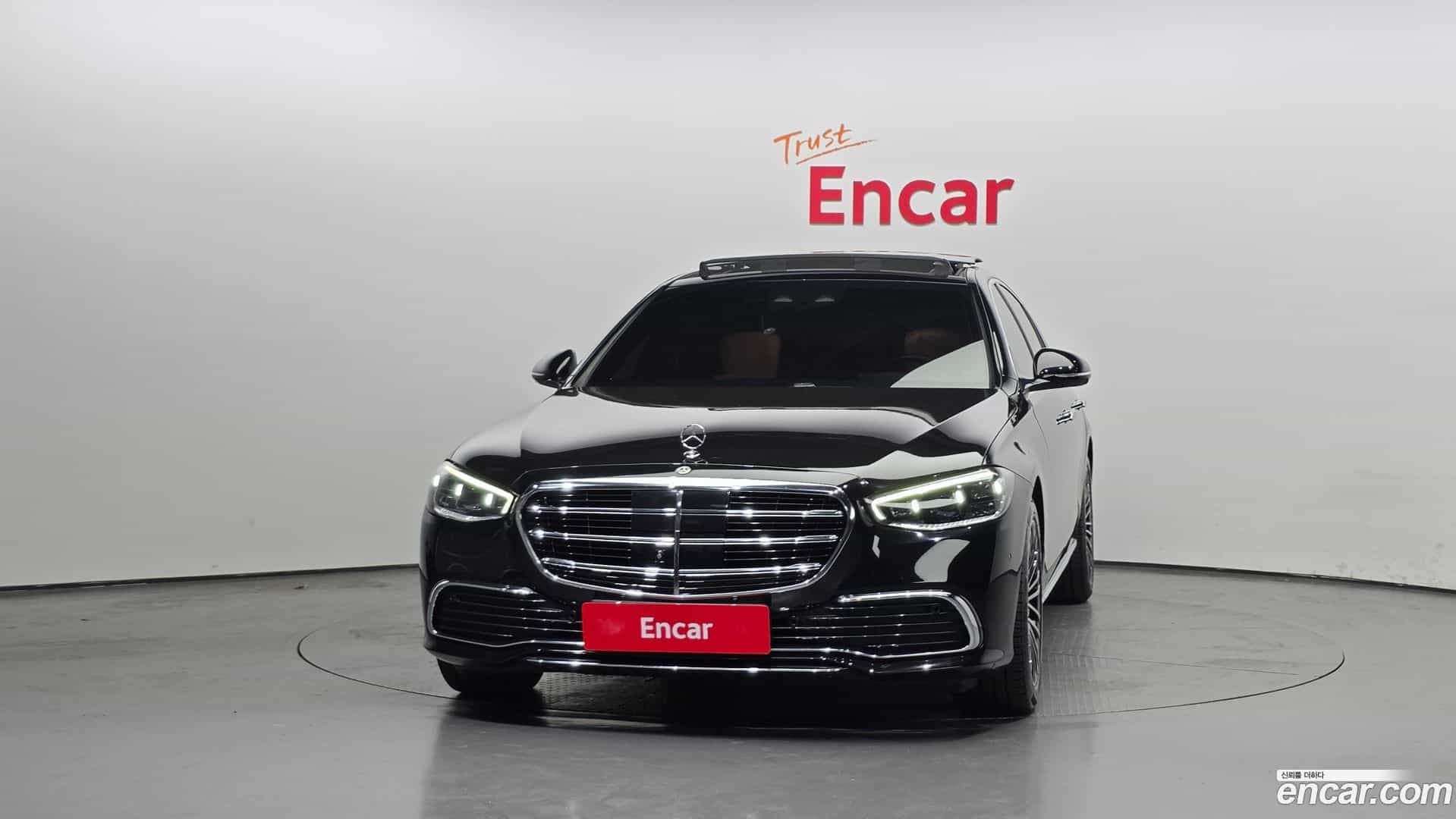 S-Class Mercedes-Benz 2022.8-OUTER-003
