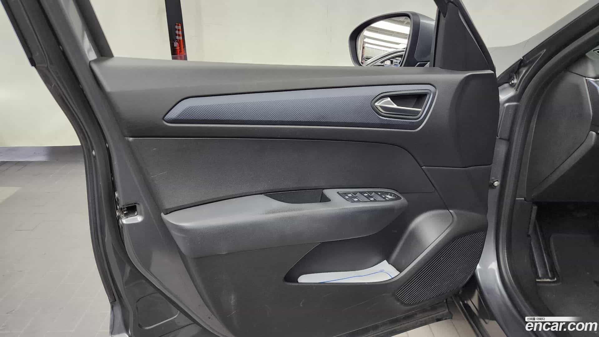 XM3 Renault Korea 2021.1-INNER-034