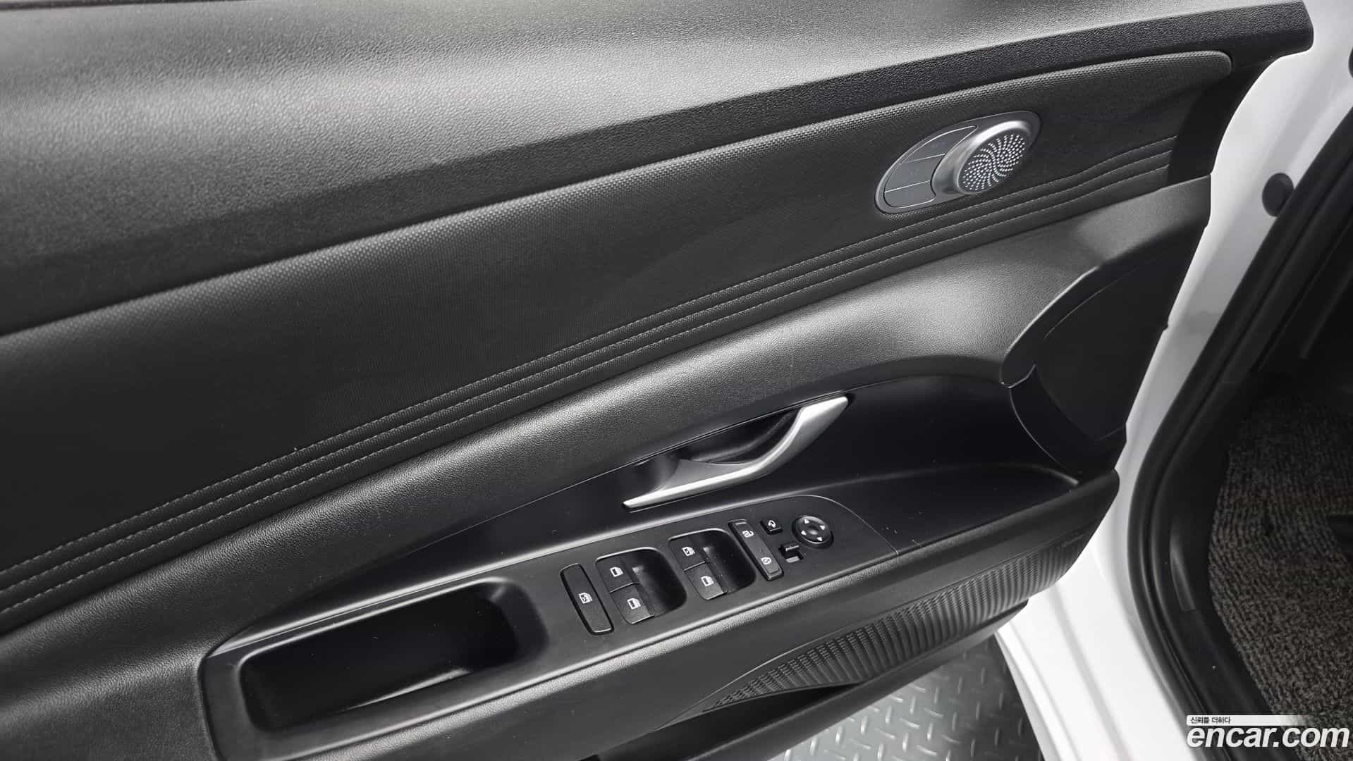 AVANTE Hyundai 2020.7-INNER-036