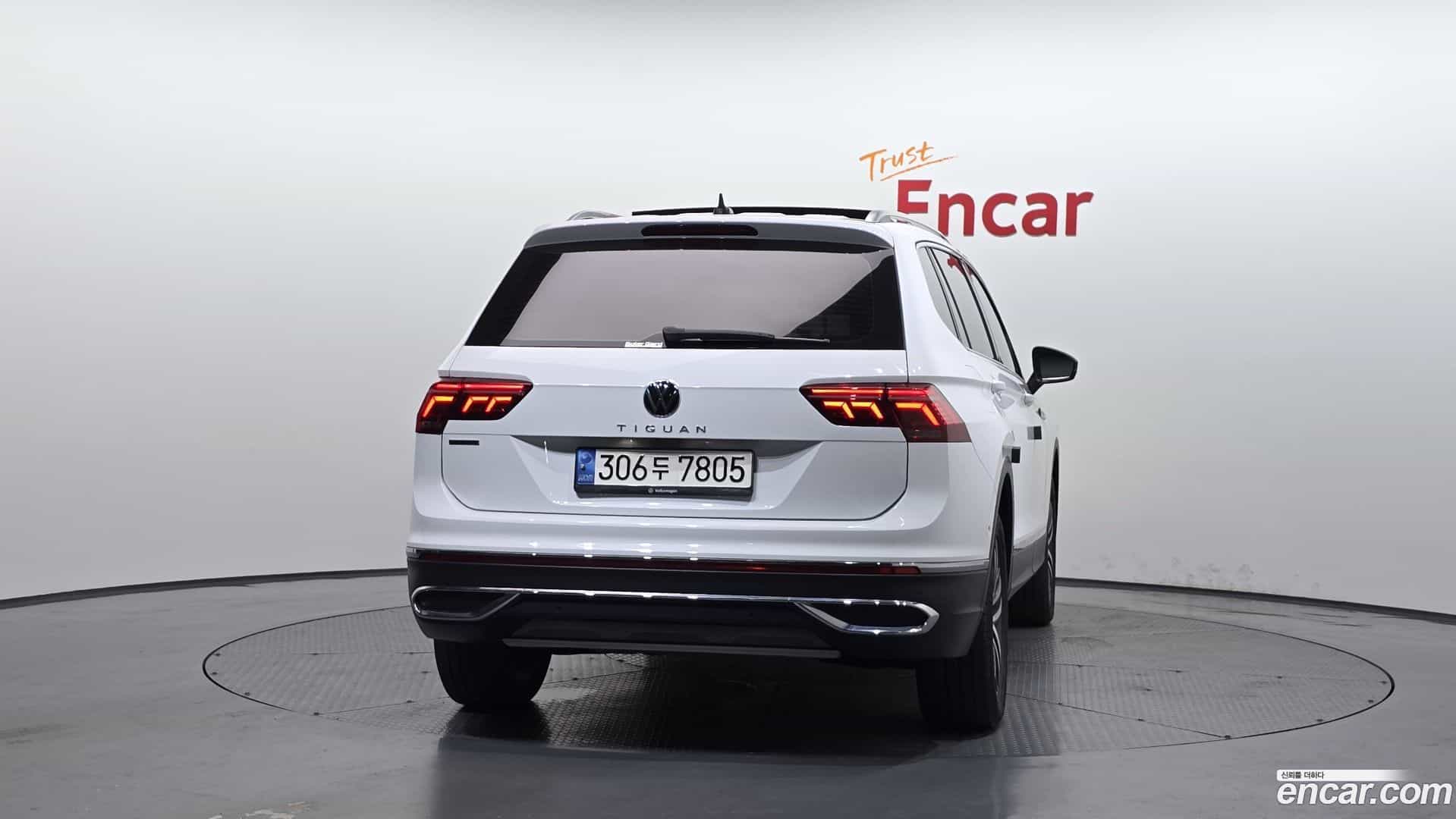 Tiguan Volkswagen 2022.8-OUTER-004