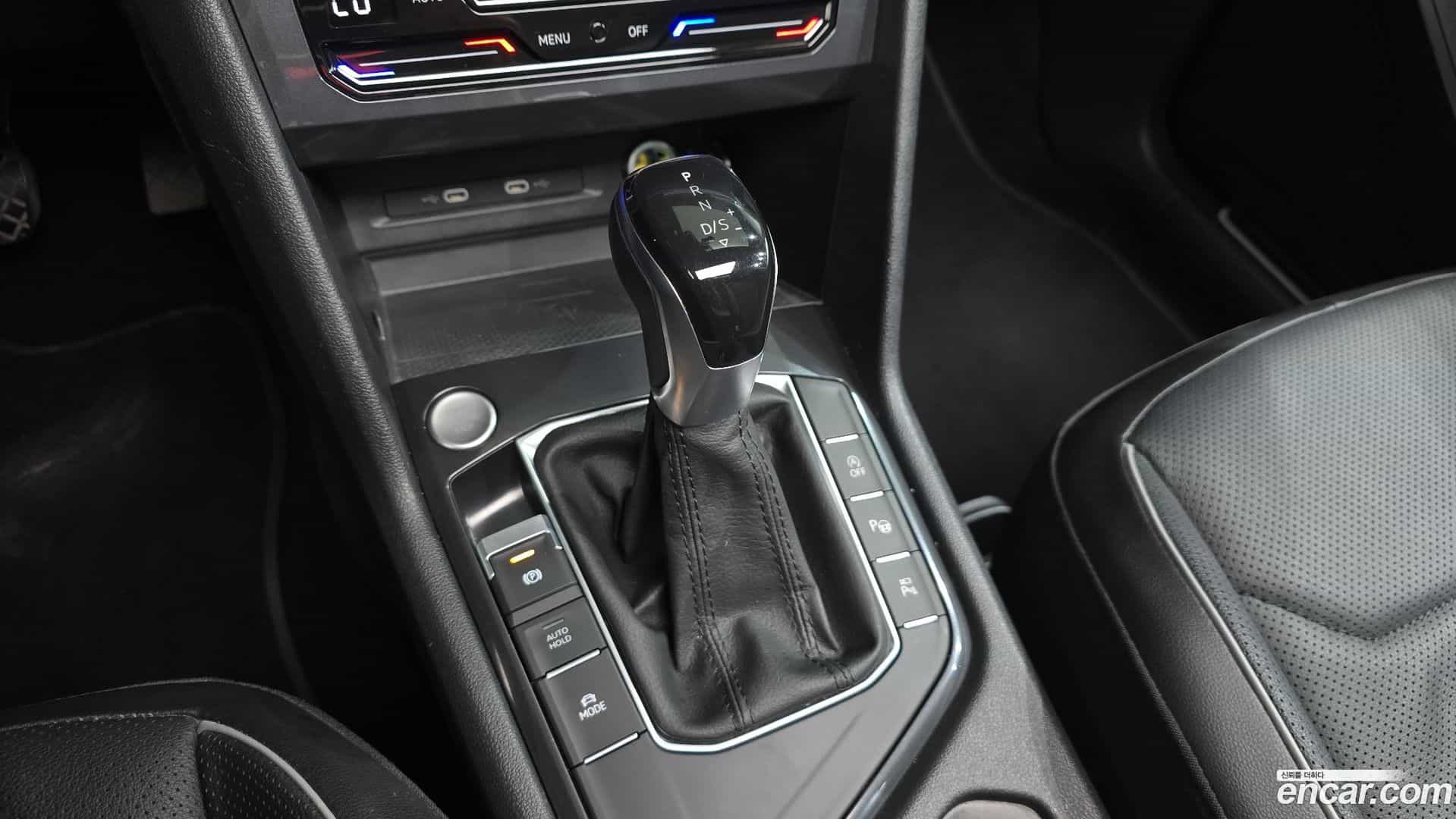 Tiguan Volkswagen 2022.8-INNER-009