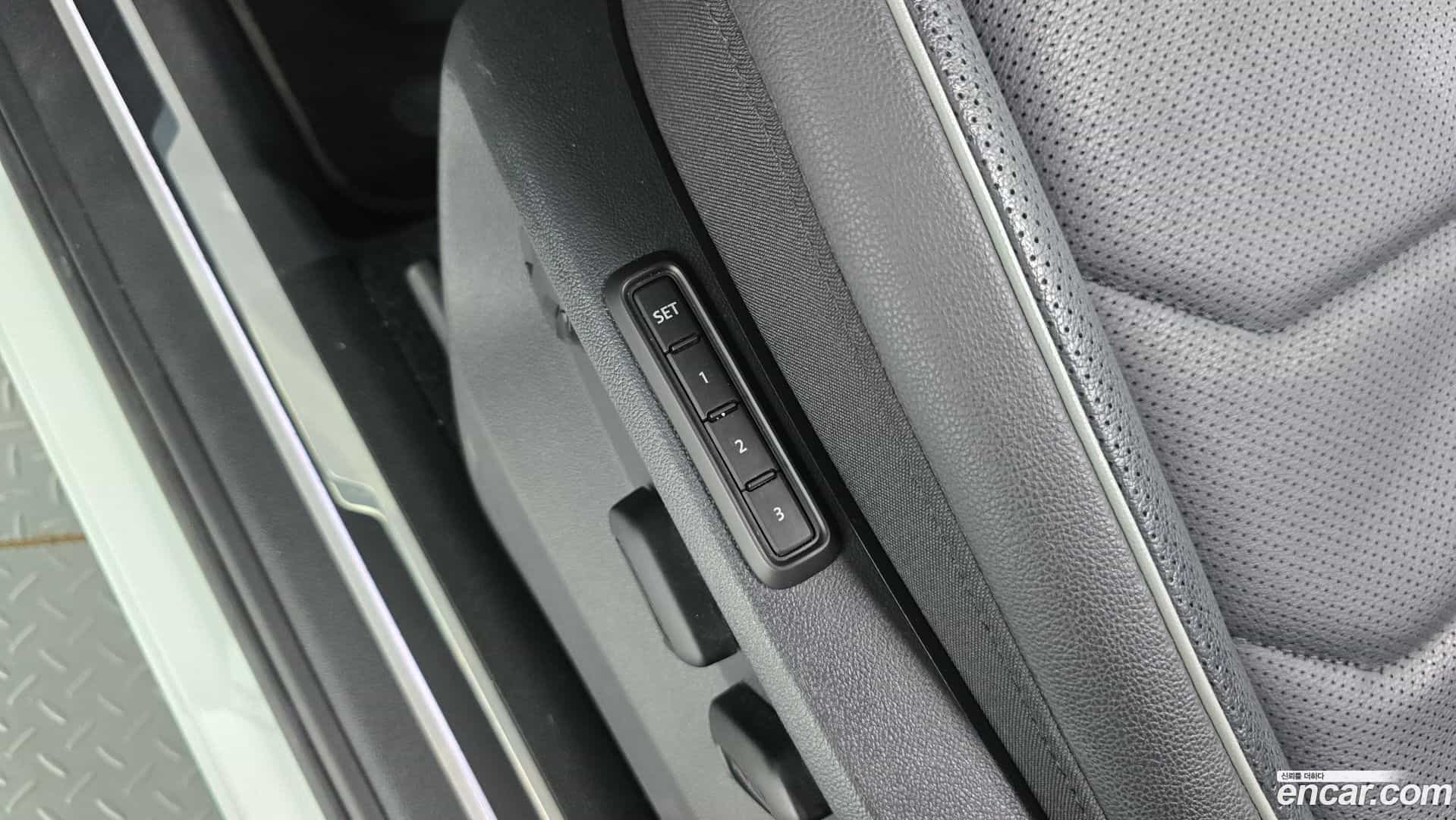 Tiguan Volkswagen 2022.8-OPTION-019