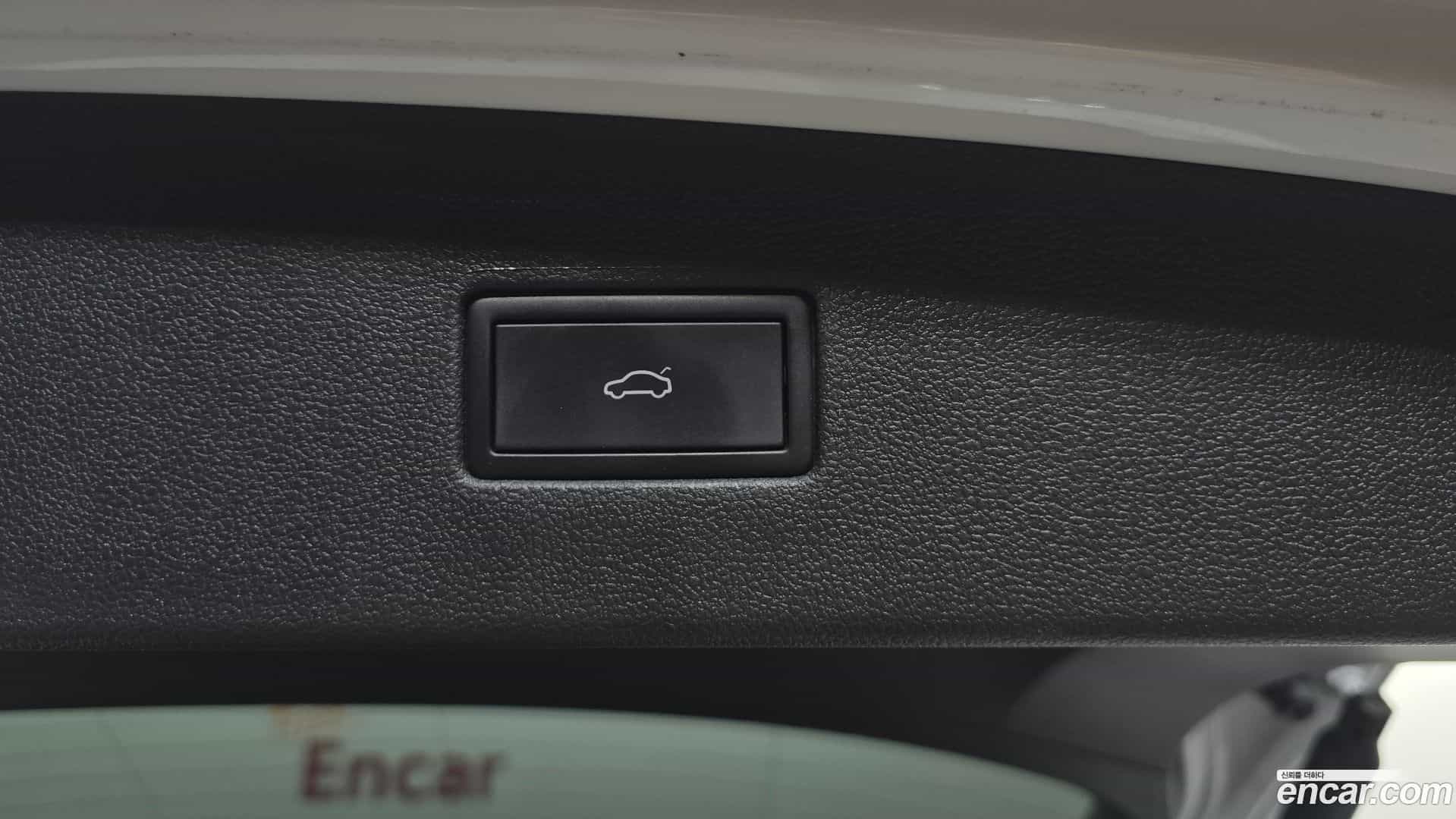 Tiguan Volkswagen 2022.8-OPTION-022