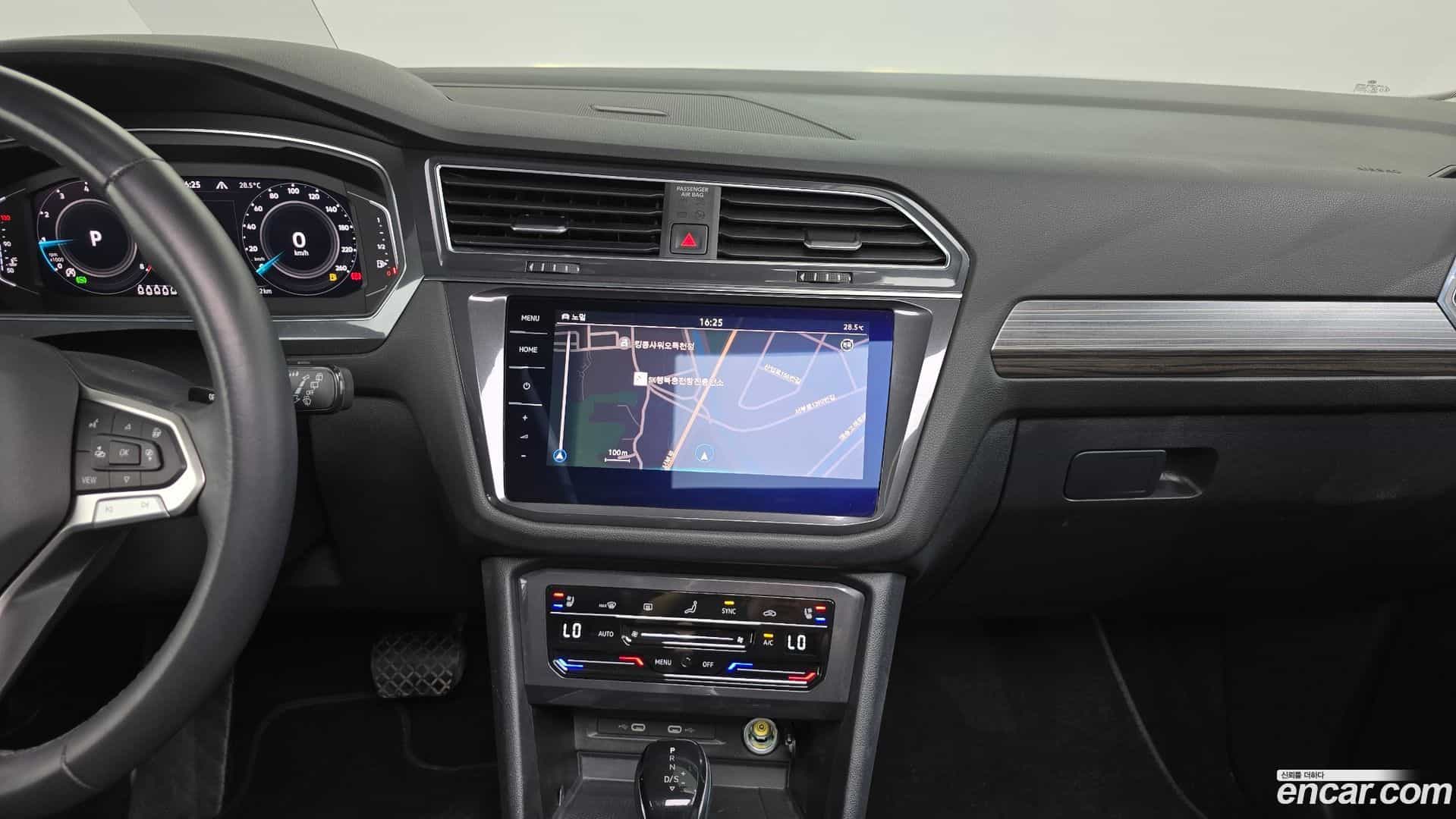 Tiguan Volkswagen 2022.8-OPTION-024