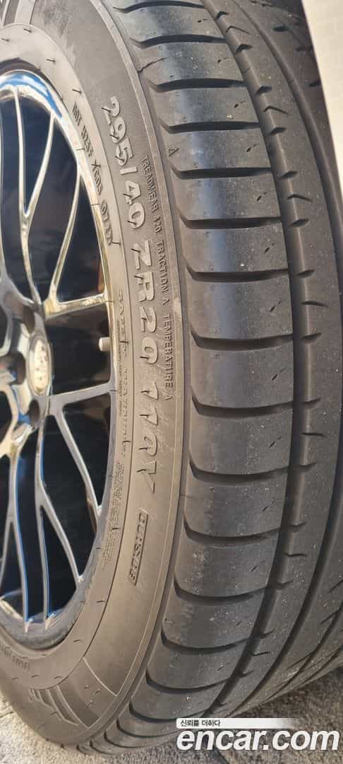 Macan Porsche 2015.9-OUTER-005