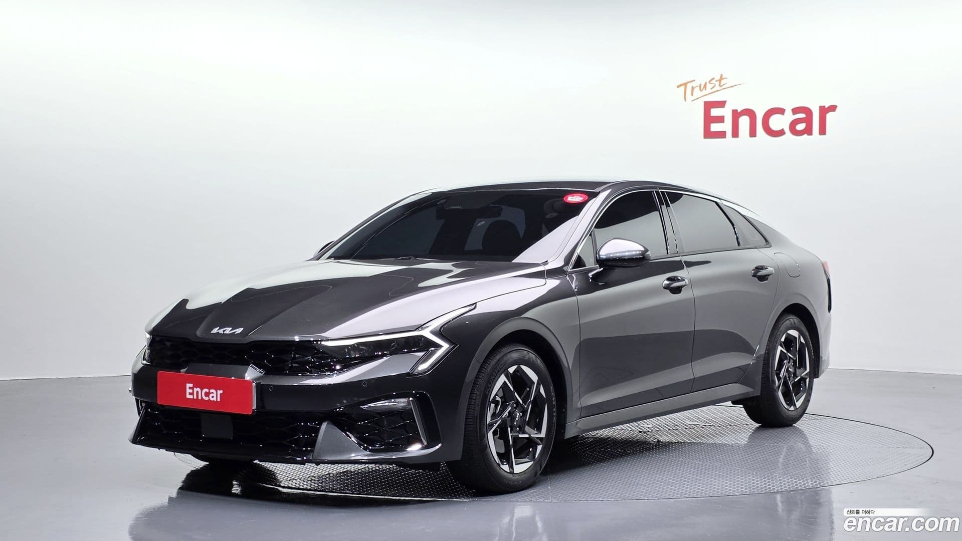 Main__Slider__Photo:K5 Kia 2025.9-0