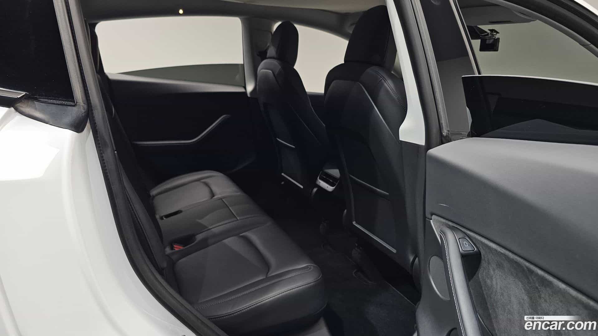 Model Y Tesla 2021.7-OPTION-015