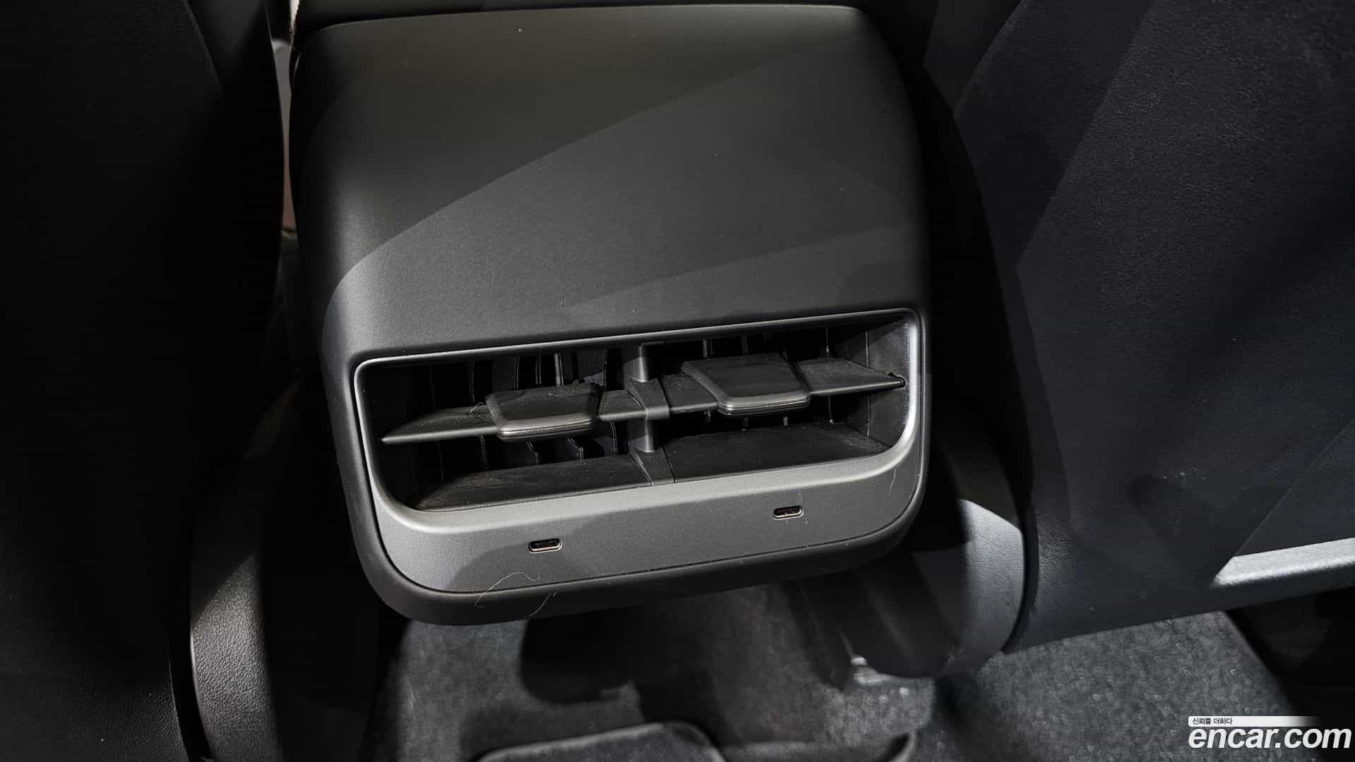 Model Y Tesla 2021.7-OPTION-044