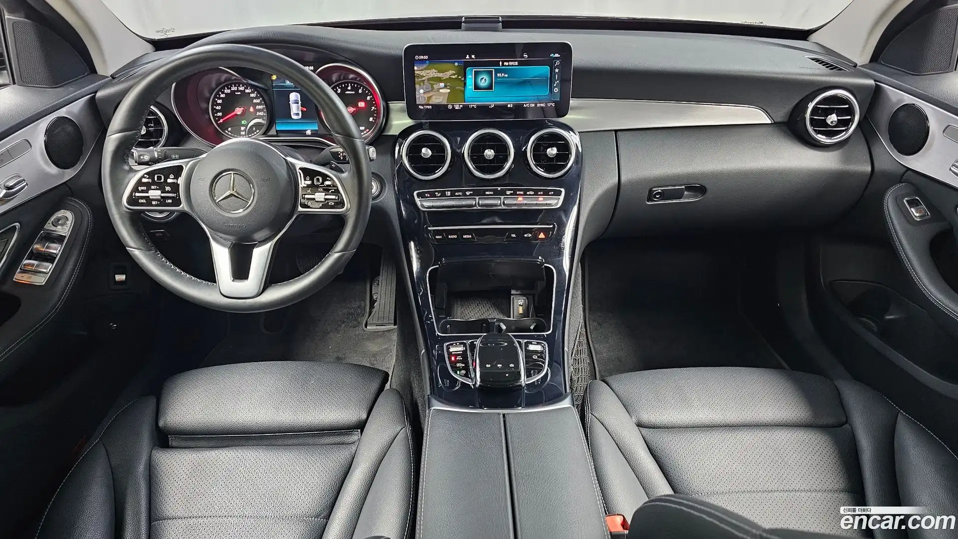 C-Class Mercedes-Benz 2020.5-INNER-007