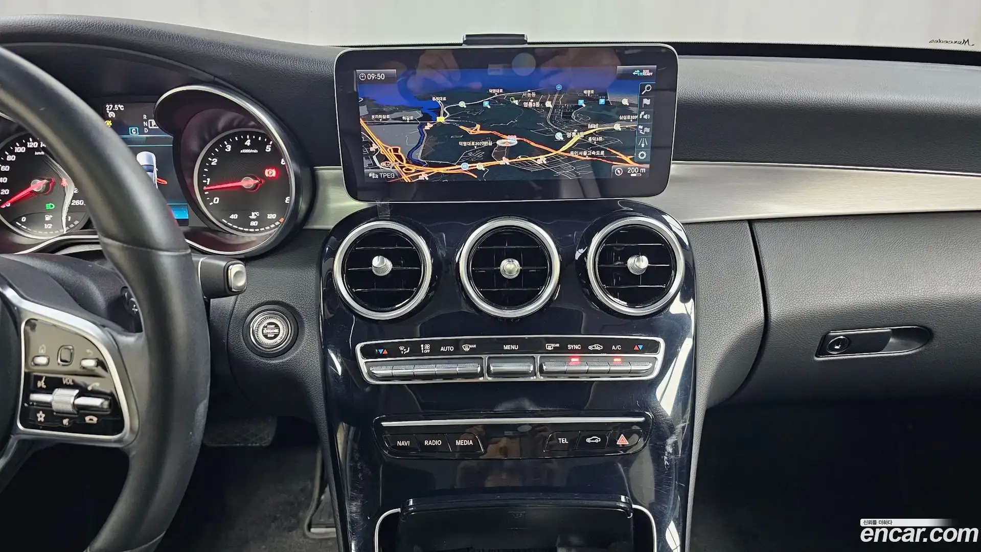 C-Class Mercedes-Benz 2020.5-OPTION-016