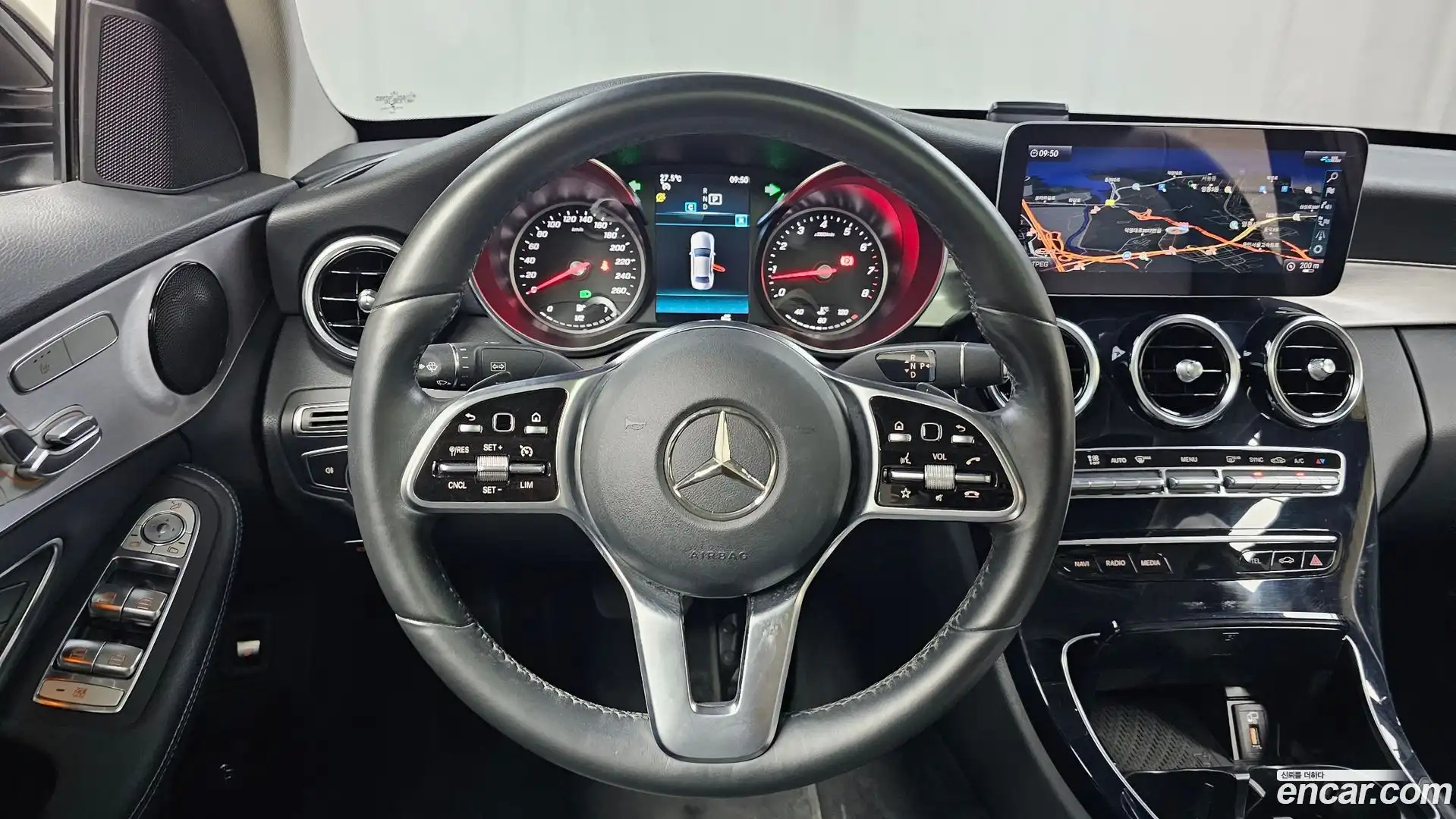 C-Class Mercedes-Benz 2020.5-OPTION-017
