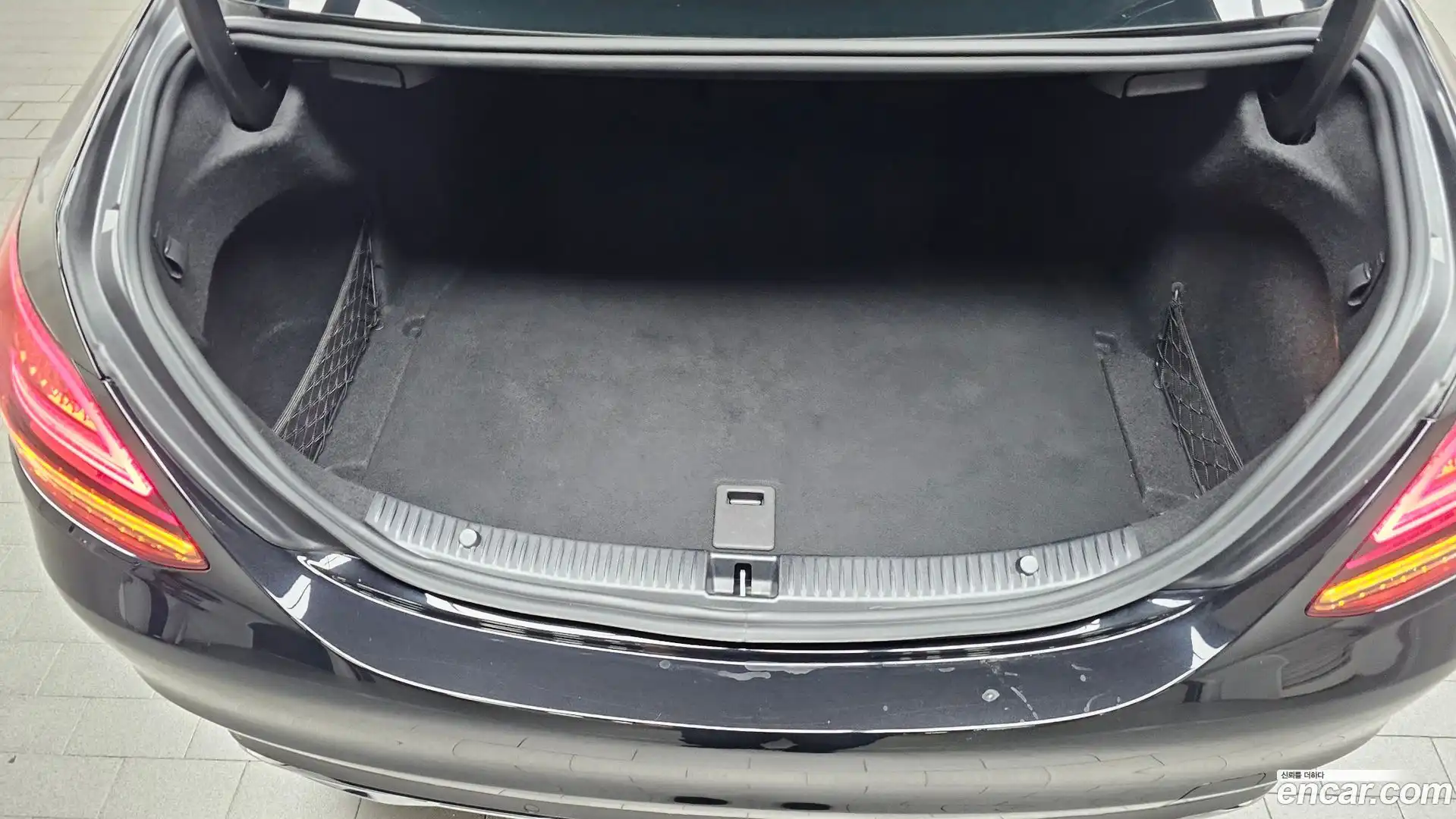 C-Class Mercedes-Benz 2020.5-OPTION-020