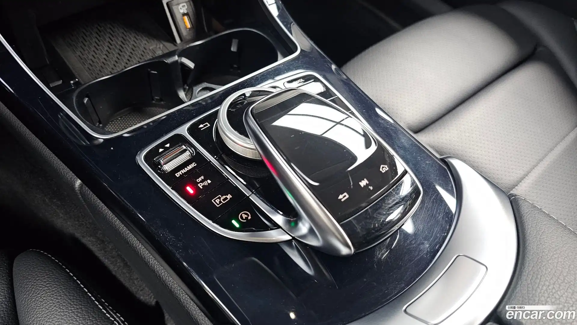C-Class Mercedes-Benz 2020.5-OPTION-021